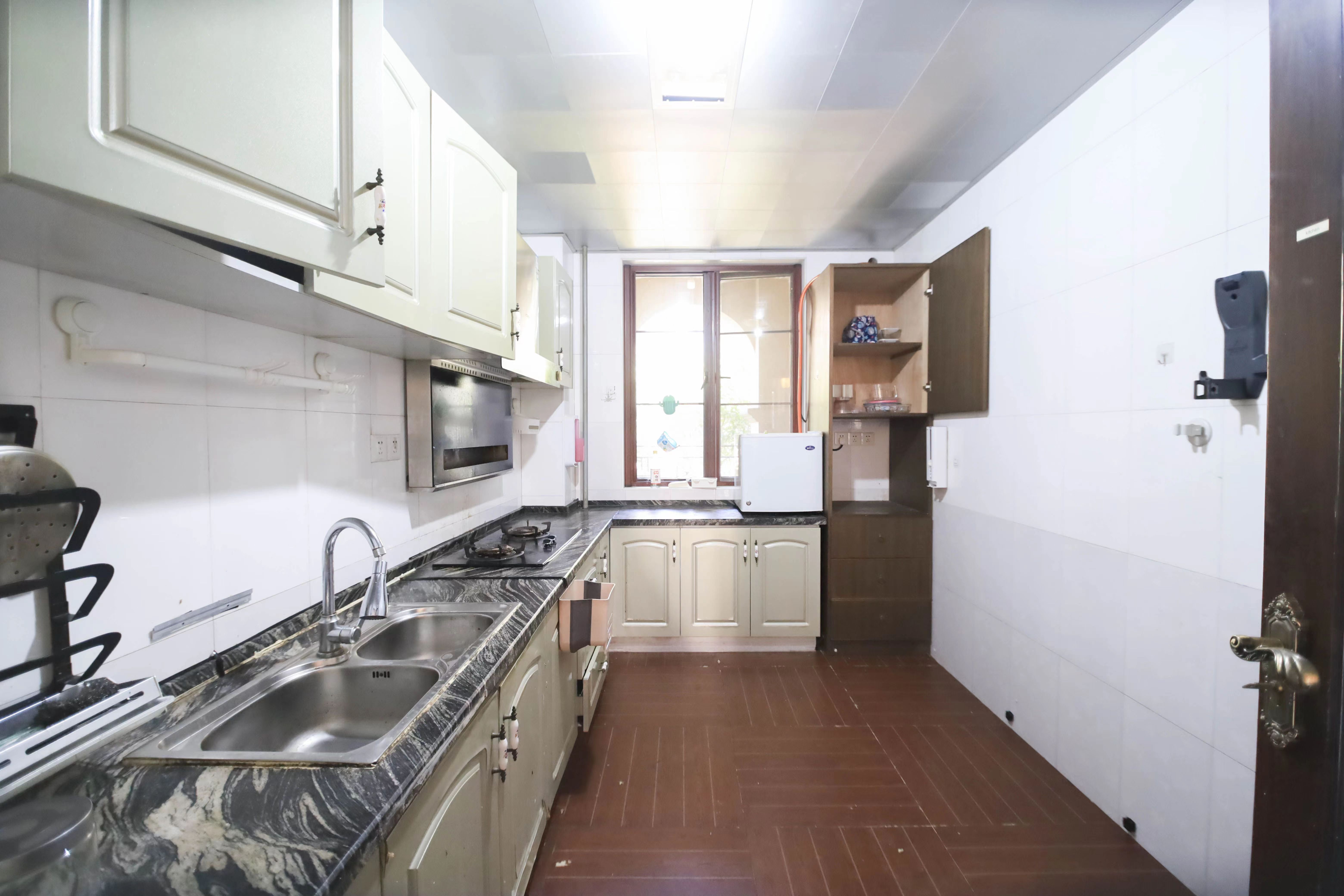 托斯卡纳洋房高层 3室2厅2卫 4500.0元/月 托斯卡纳洋房高层 3室2厅2卫 4500.0元/月室内图