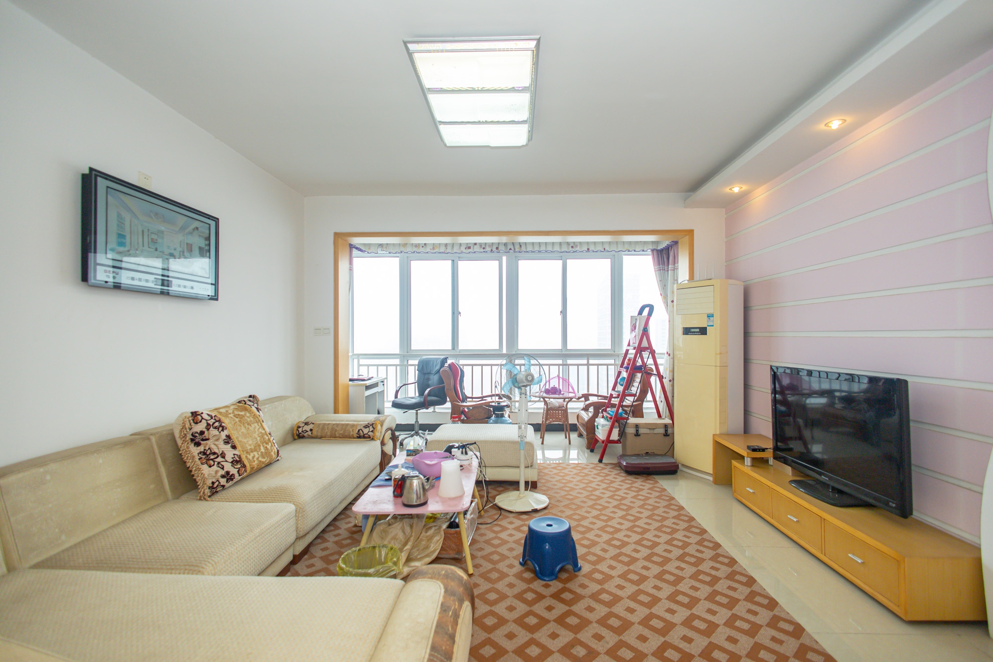 时代星城 3室2厅2卫 63.0万 时代星城 3室2厅2卫 63.0万客厅