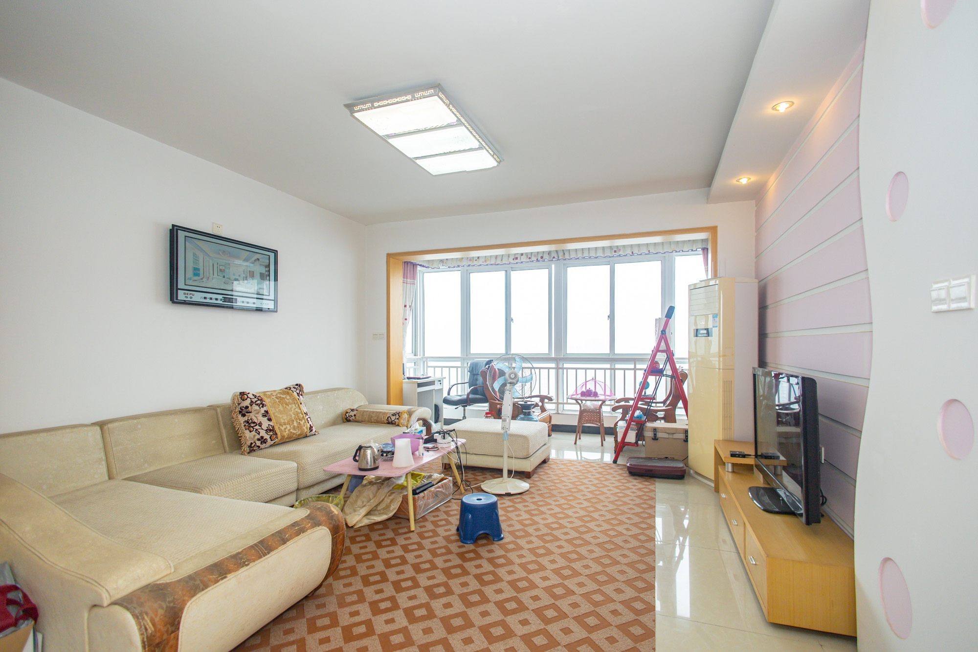 时代星城 3室2厅2卫 63.0万 时代星城 3室2厅2卫 63.0万客厅