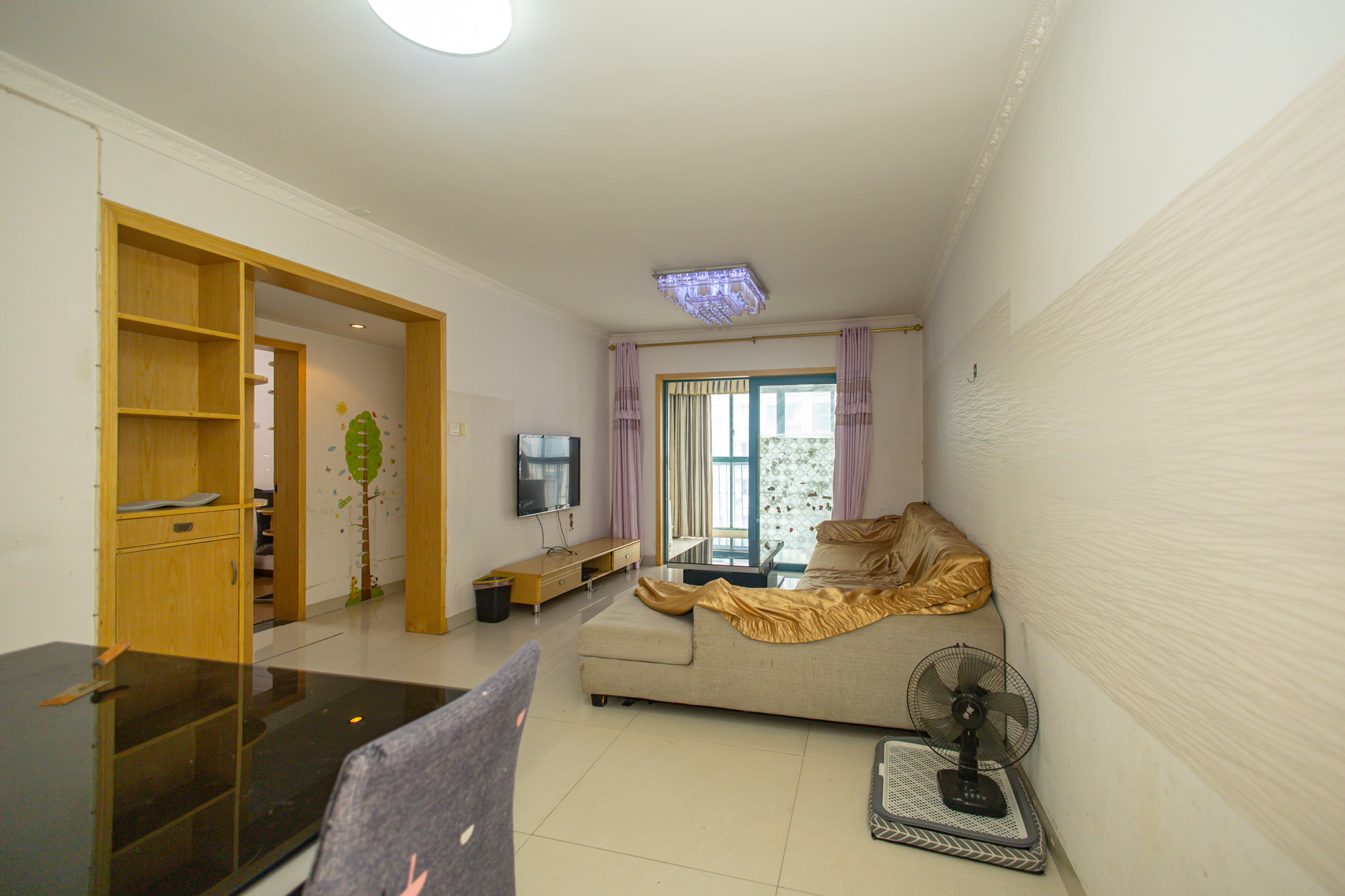 蝴蝶谷 2室2厅1卫 50.0万 蝴蝶谷 2室2厅1卫 50.0万客厅