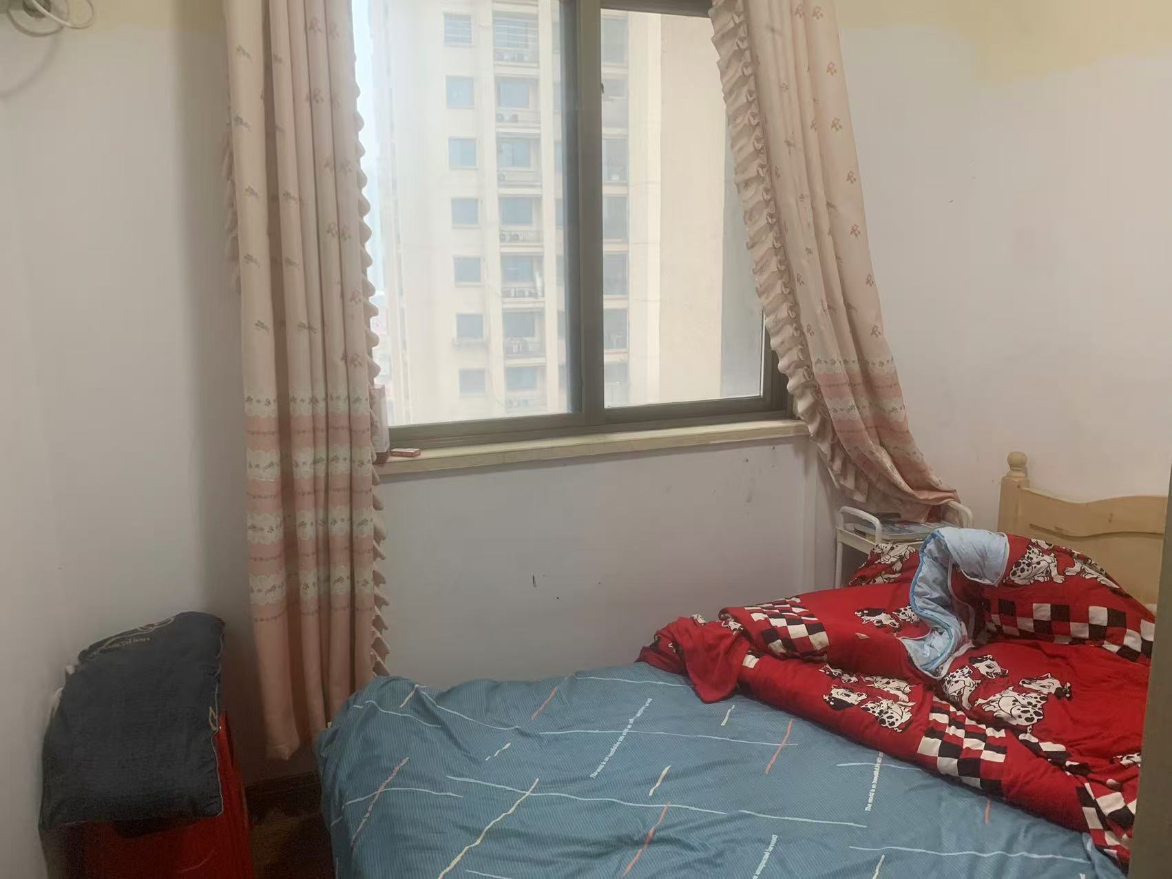 碧桂园 3室2厅1卫 1400.0元/月 碧桂园 3室2厅1卫 1400.0元/月室内图