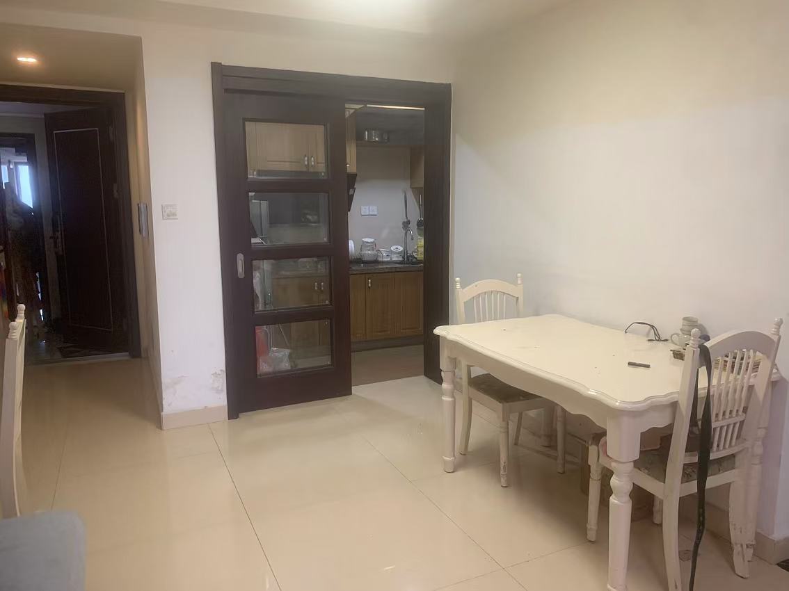 碧桂园 3室2厅1卫 1400.0元/月 碧桂园 3室2厅1卫 1400.0元/月室内图