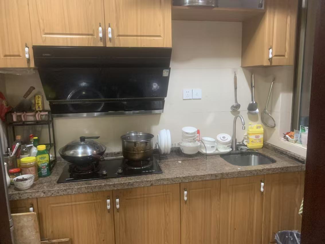 碧桂园 3室2厅1卫 1400.0元/月 碧桂园 3室2厅1卫 1400.0元/月室内图