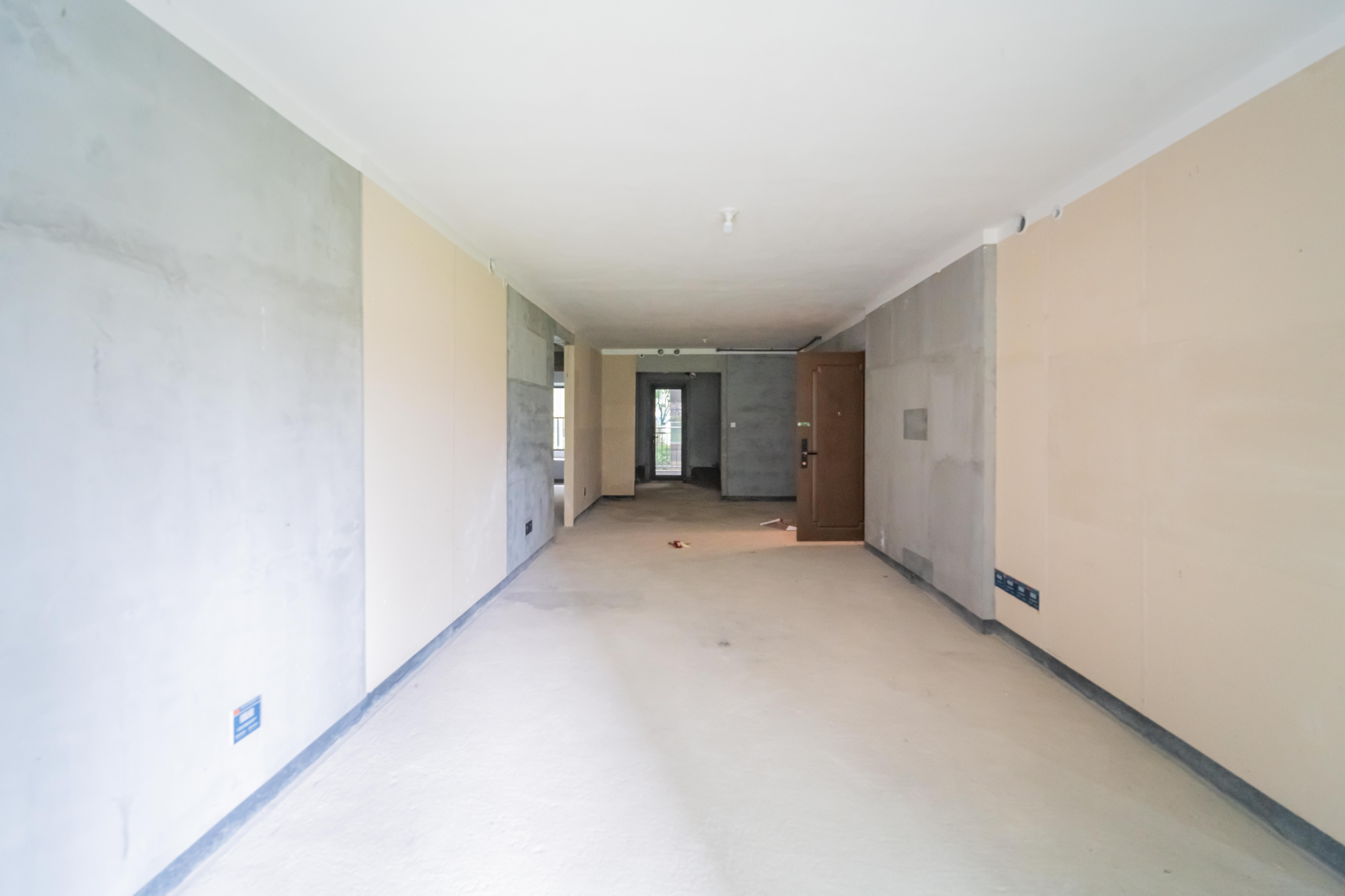 建发玖洲和玺  3室2厅2卫   128.00万