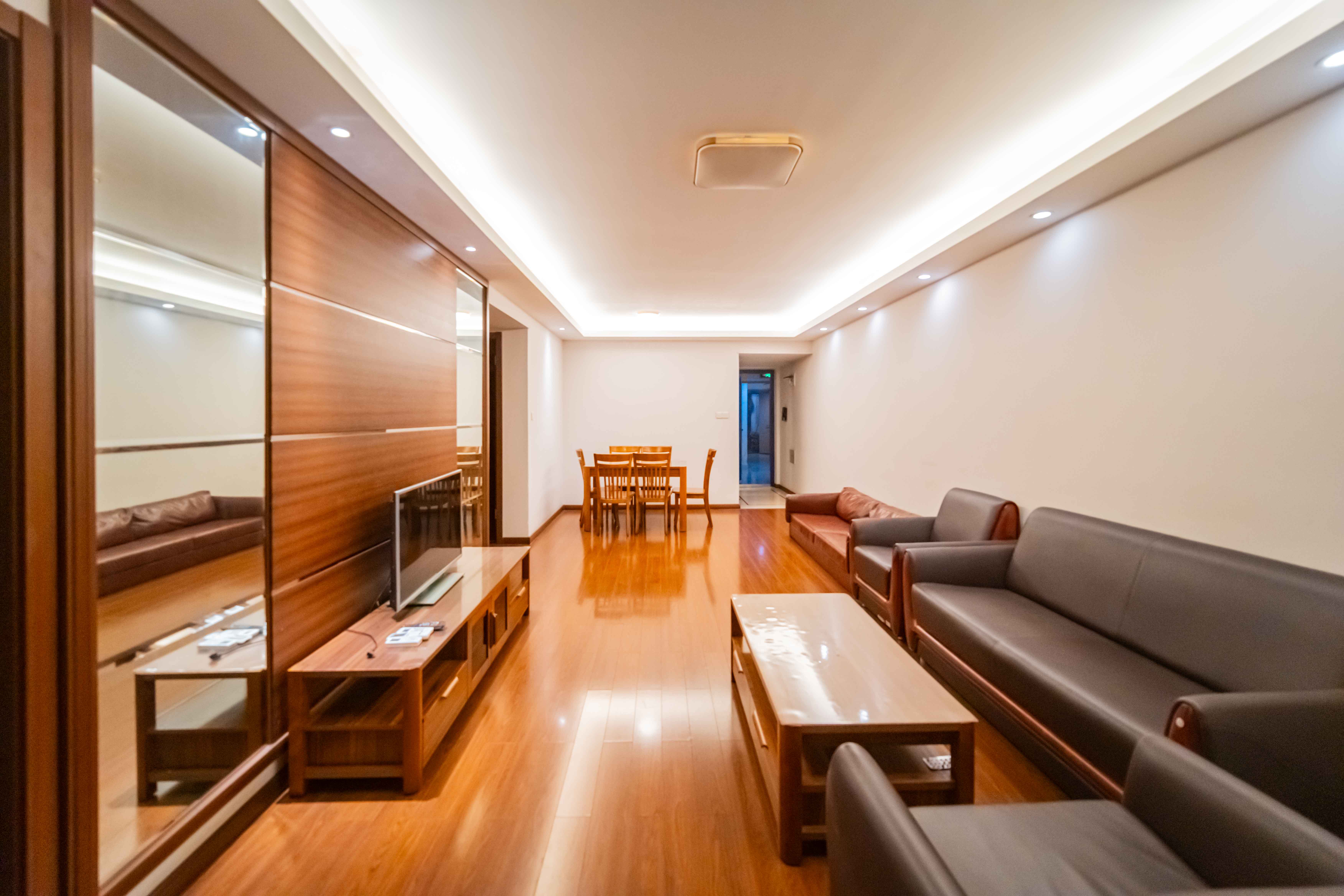 万科金域华府三四期  3室2厅1卫    95.0万 万科金域华府三四期  3室2厅1卫    95.0万客厅