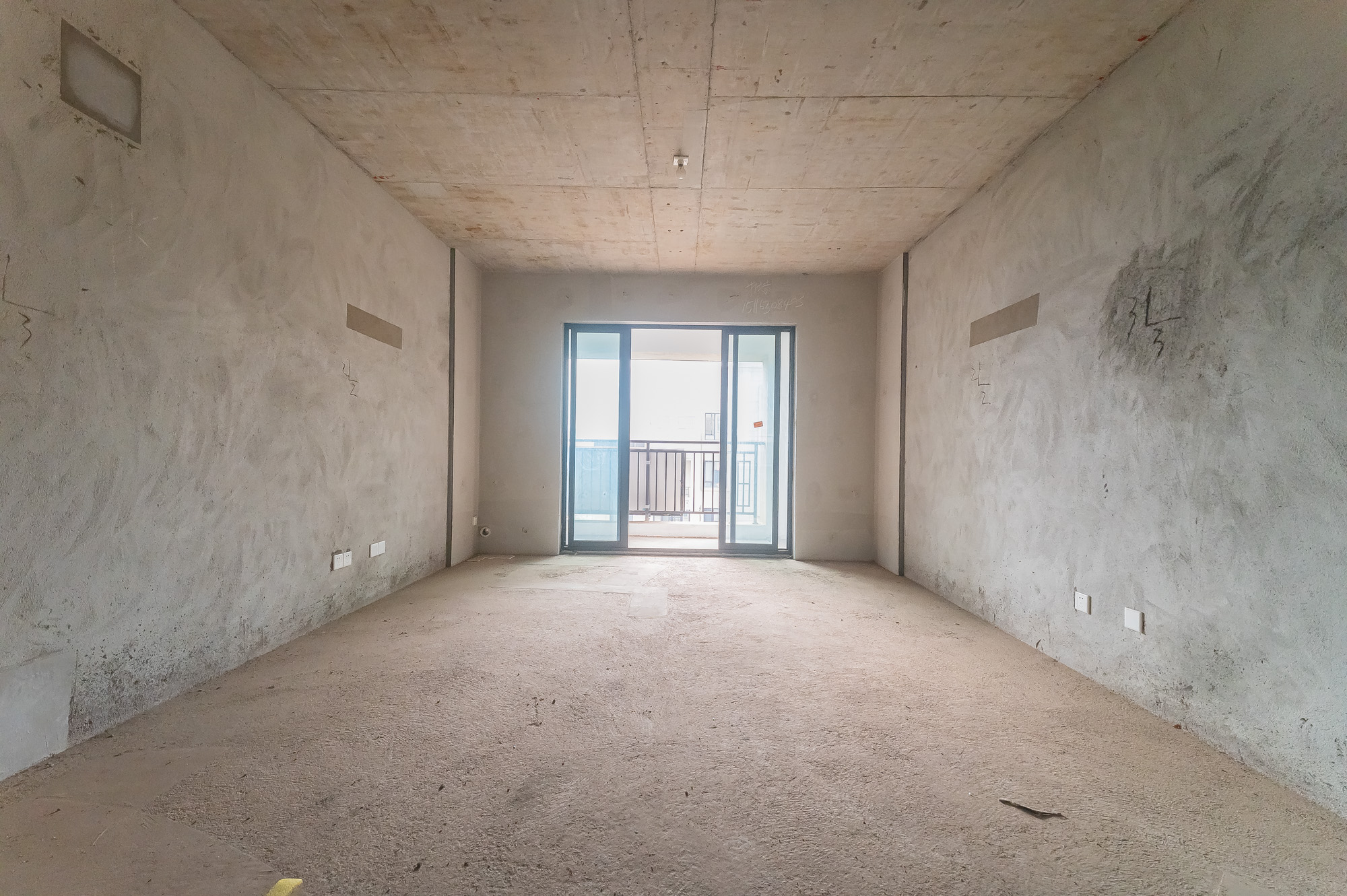 新城悦隽  4室2厅2卫    136.0万 新城悦隽  4室2厅2卫    136.0万客厅