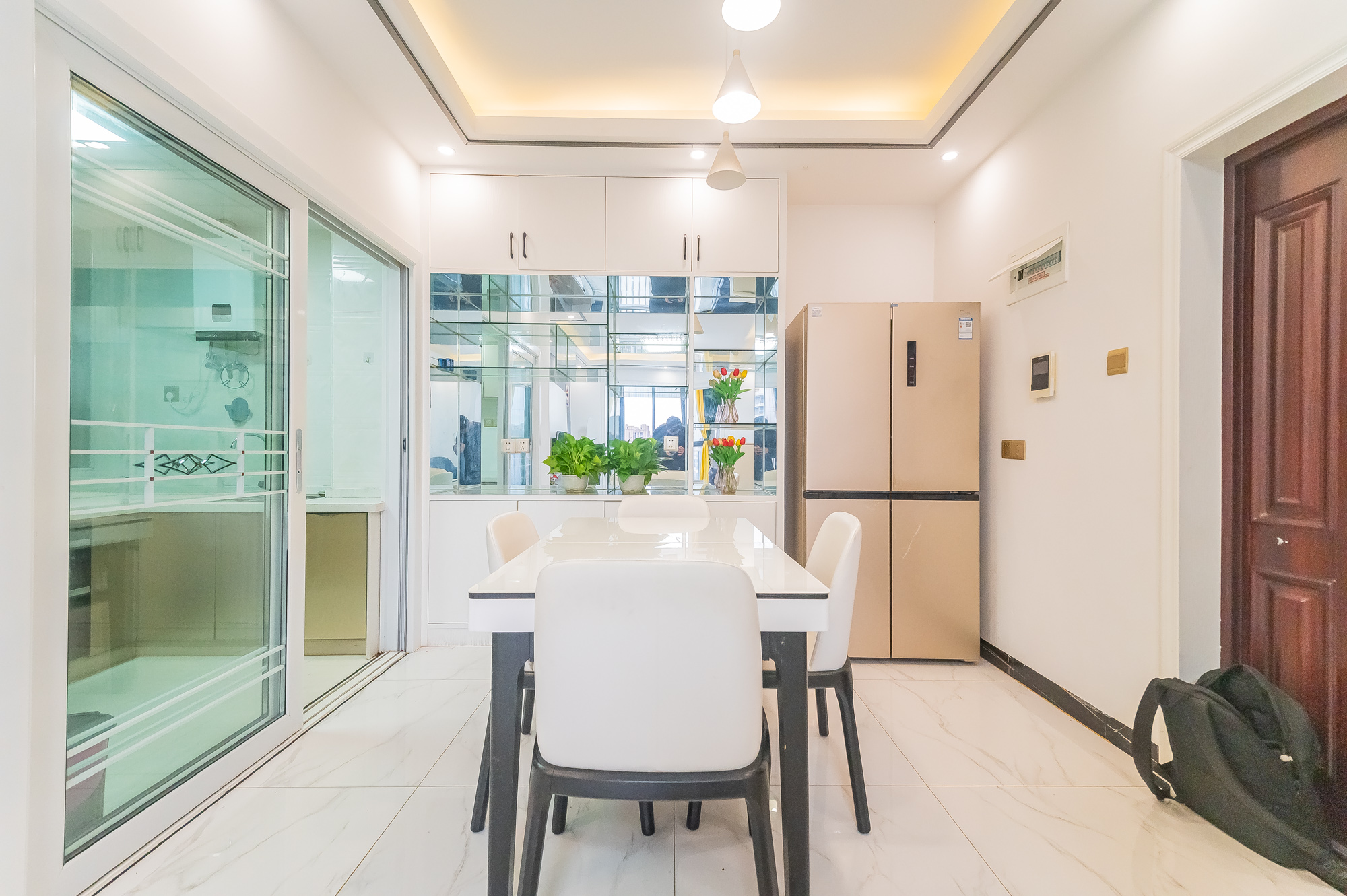 恒基凯旋门三期  3室2厅1卫    83.8万客厅