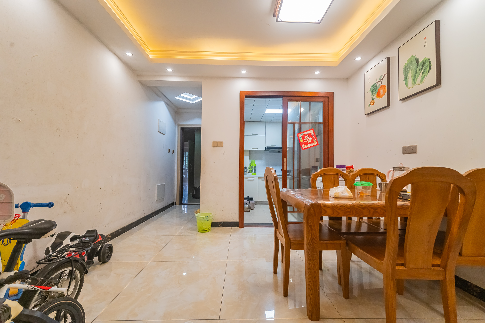 华润凤凰城三期 3室2厅1卫 68.8万 华润凤凰城三期 3室2厅1卫 68.8万客厅