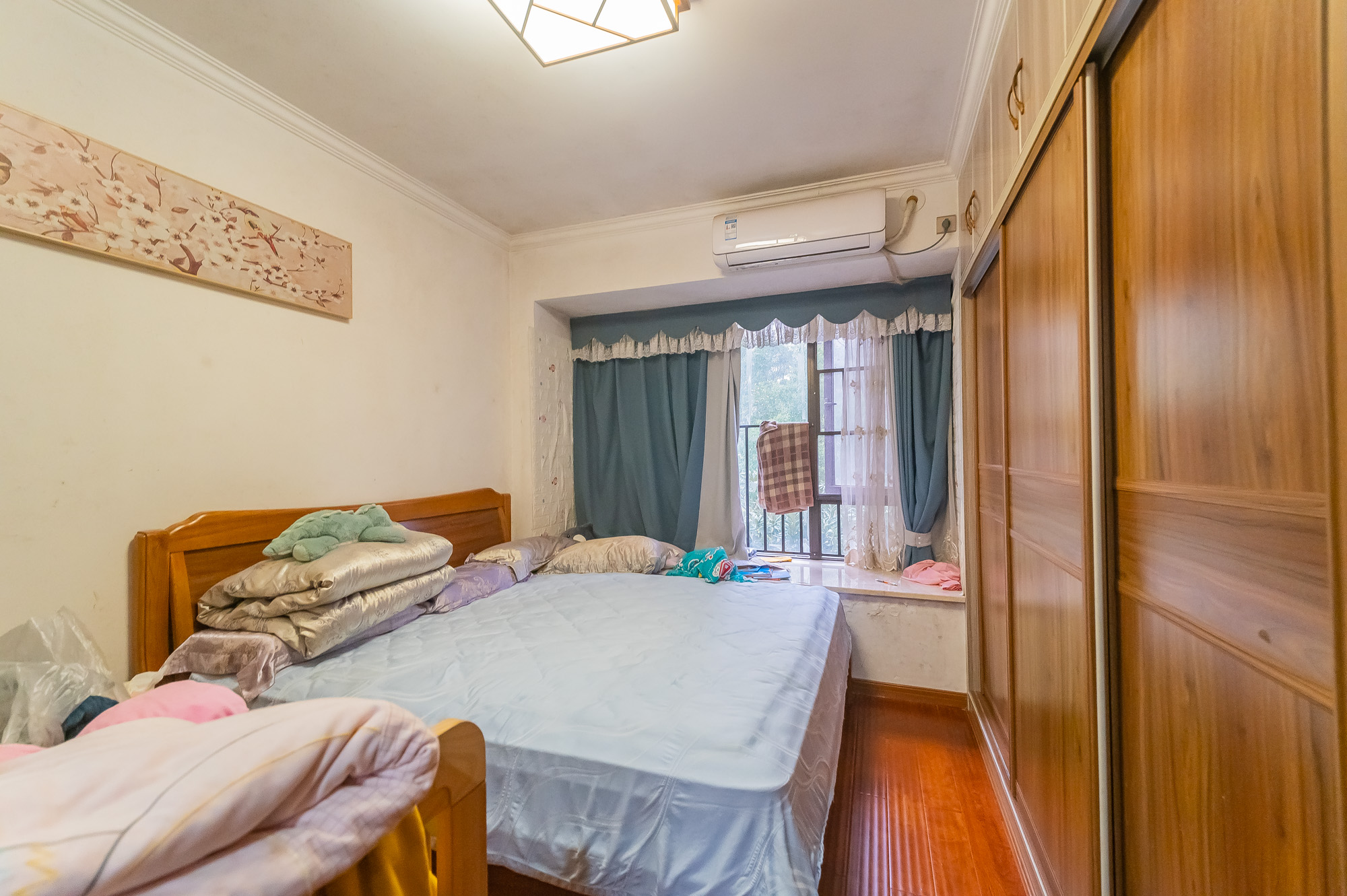 华润凤凰城三期 3室2厅1卫 68.8万 华润凤凰城三期 3室2厅1卫 68.8万卧室