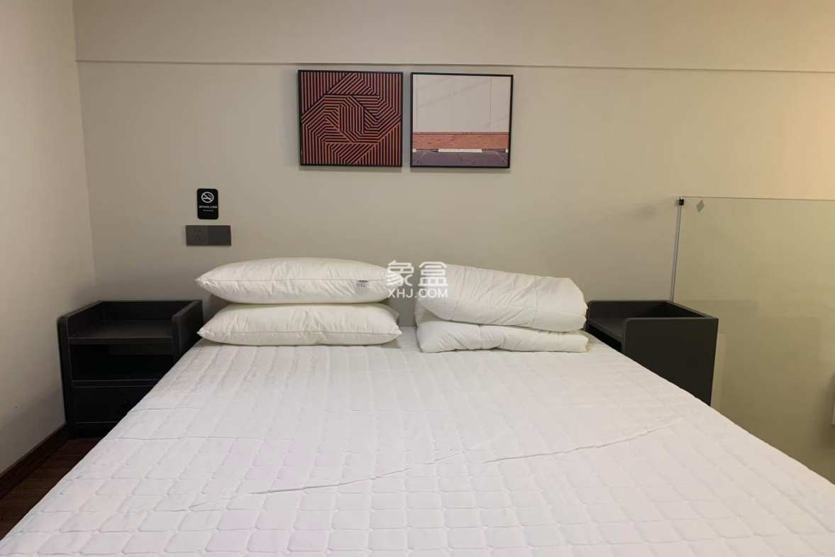 卓越江岸 2室1厅1卫 2600.0元/月 卓越江岸 2室1厅1卫 2600.0元/月户型图