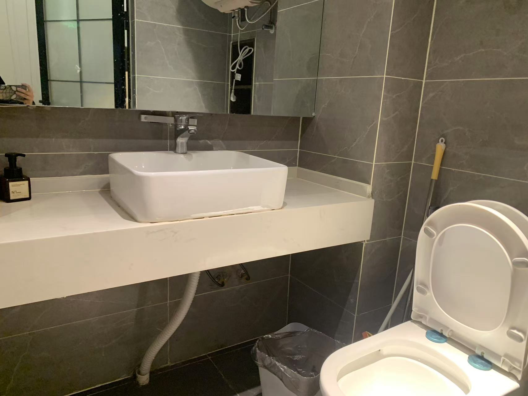 卓越江岸 2室1厅1卫 2600.0元/月 卓越江岸 2室1厅1卫 2600.0元/月室内图