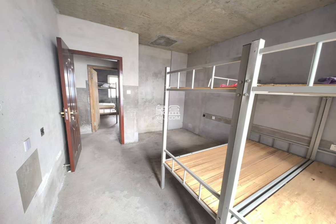 荣盛花语城 3室2厅1卫 1000.0元/月 荣盛花语城 3室2厅1卫 1000.0元/月室内图