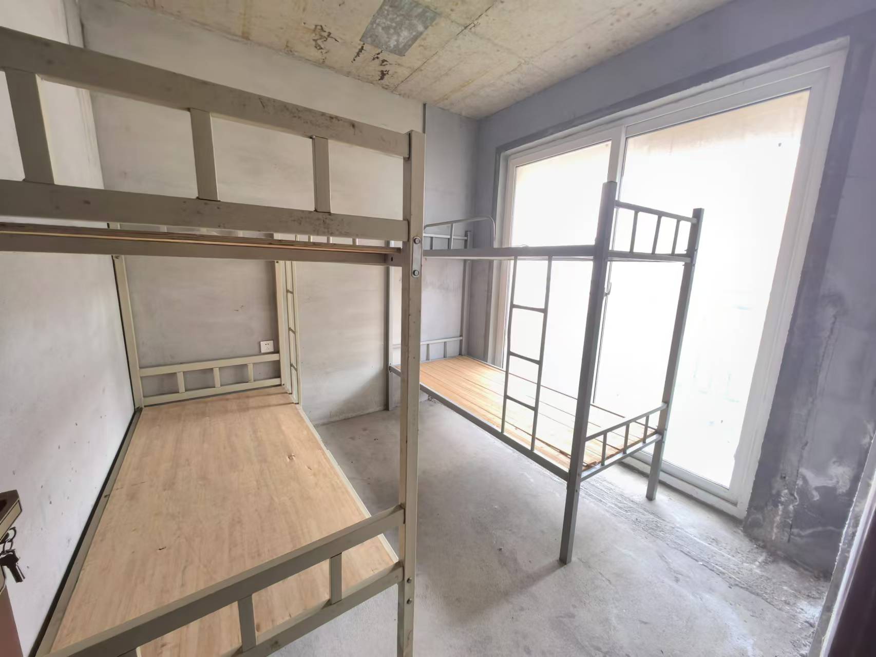 荣盛花语城 3室2厅1卫 1000.0元/月 荣盛花语城 3室2厅1卫 1000.0元/月室内图