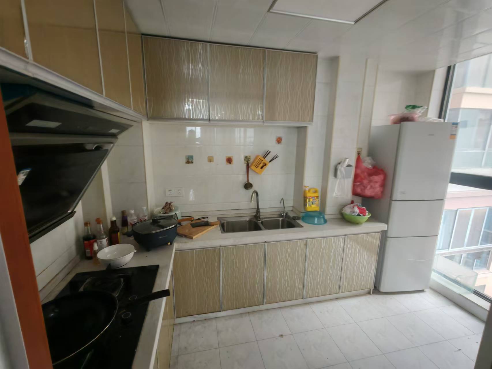 武广国际学苑  3室2厅2卫    85.0万 武广国际学苑  3室2厅2卫    85.0万室内图