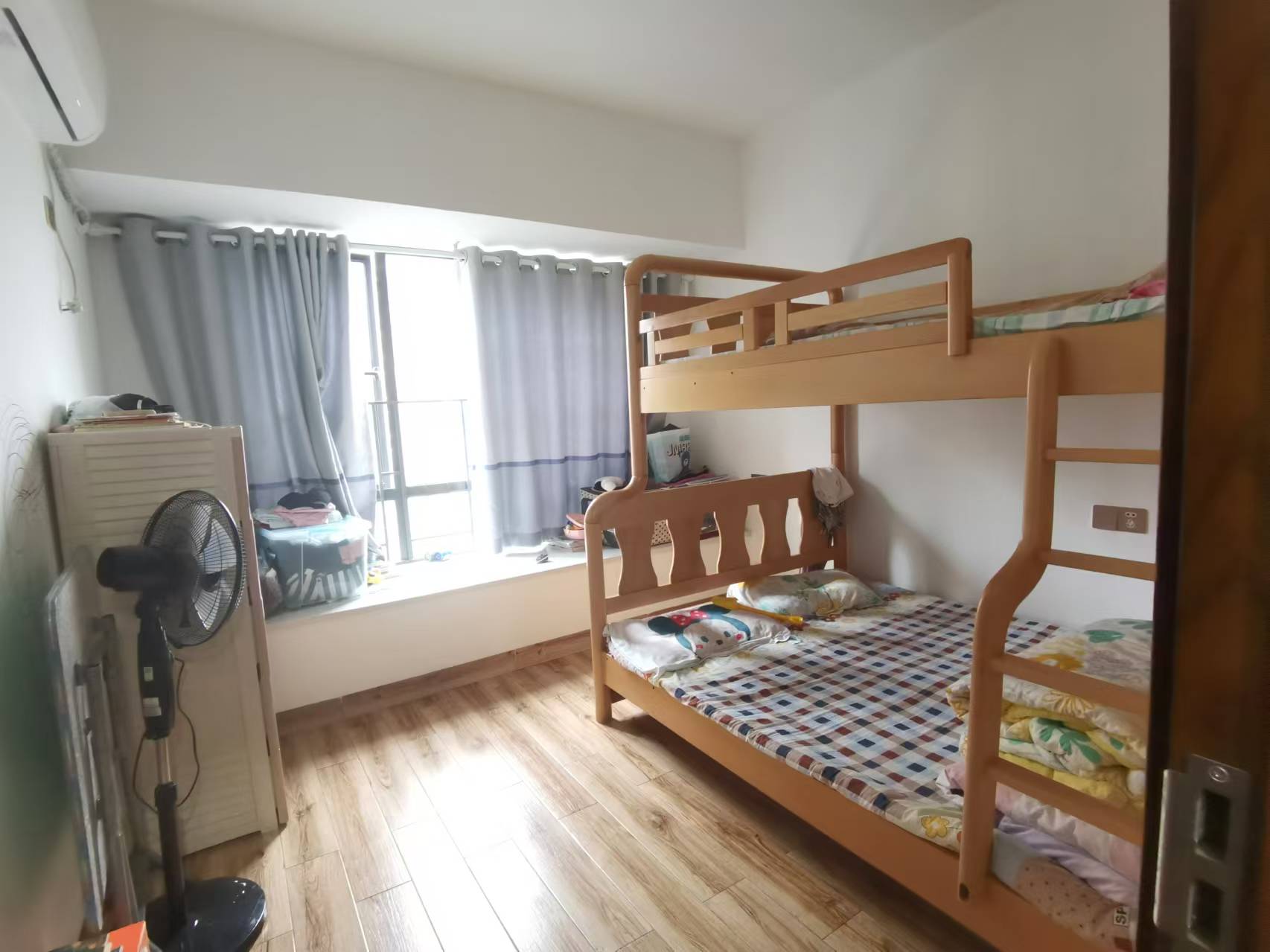 经世龙城 4室2厅2卫 99.9万 经世龙城 4室2厅2卫 99.9万室内图