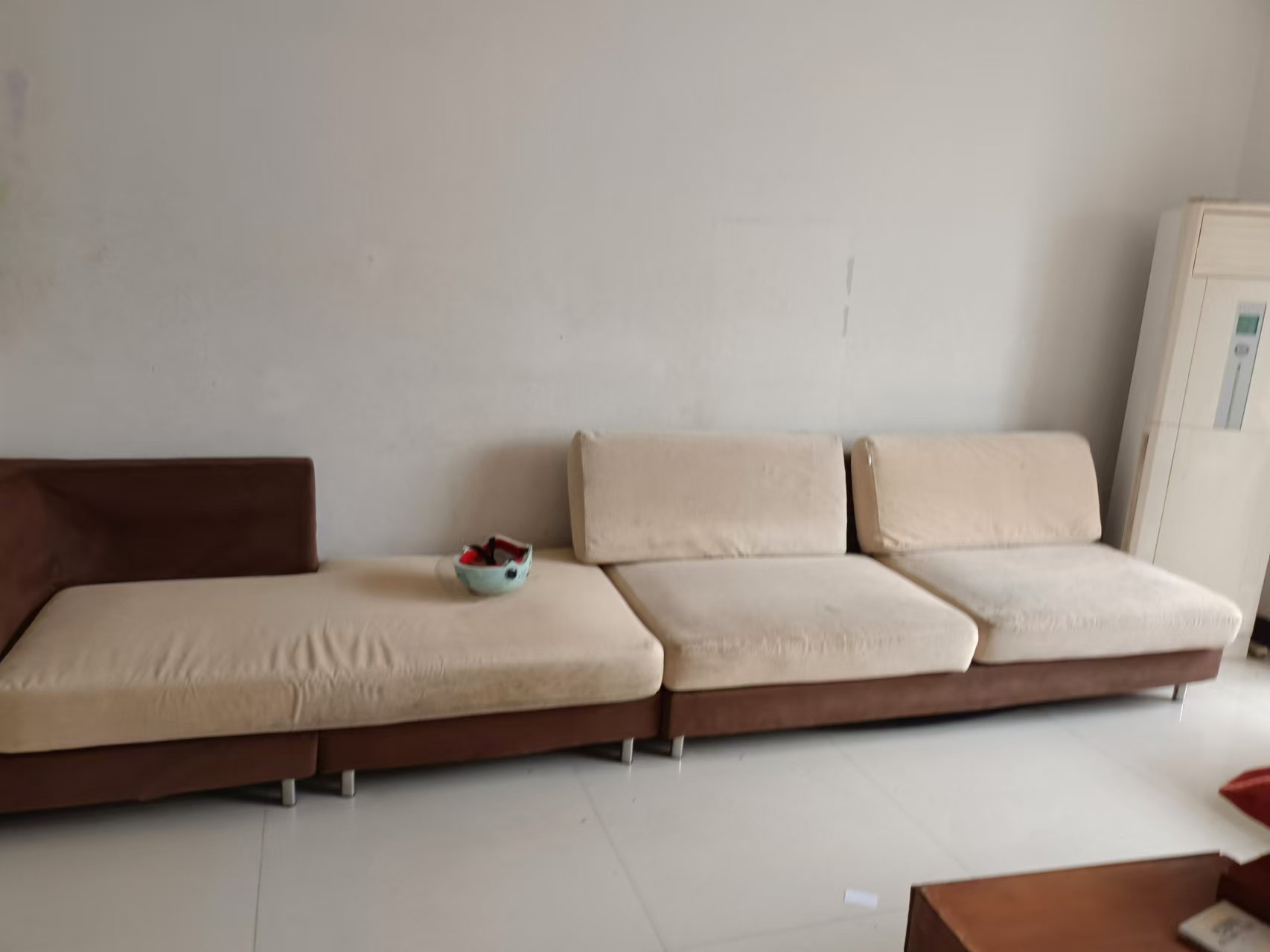 金鹰机电大市场  4室2厅2卫    1800.0元/月 金鹰机电大市场  4室2厅2卫    1800.0元/月