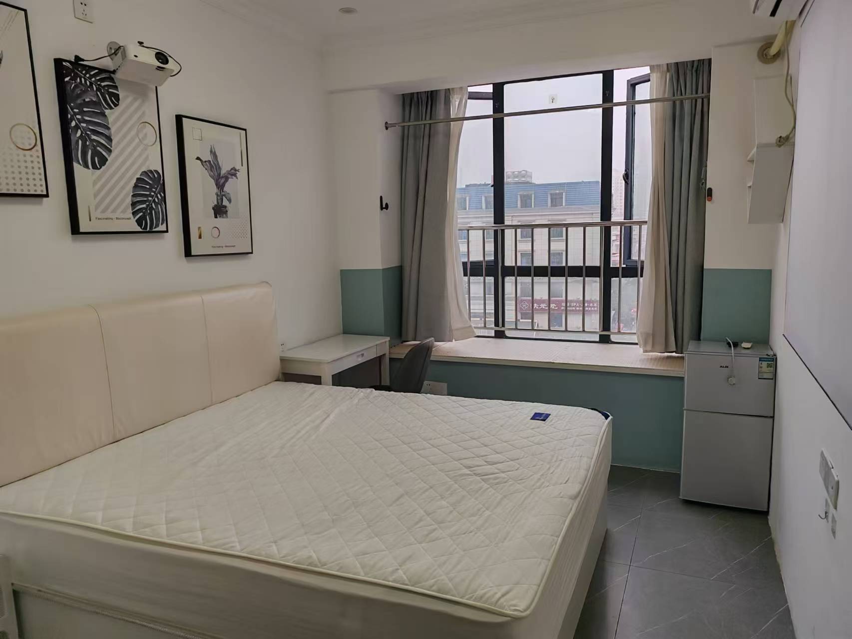 洋湖时代  1室1厅1卫    1200.0元/月 洋湖时代  1室1厅1卫    1200.0元/月室内图