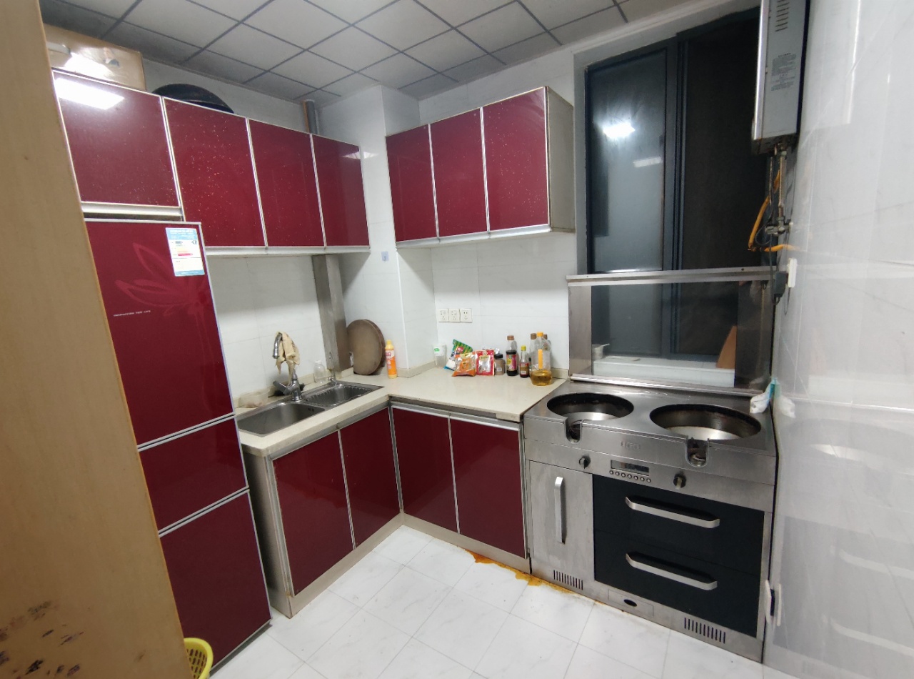 泰山公馆 2室2厅1卫 1600.0元/月 泰山公馆 2室2厅1卫 1600.0元/月室内图