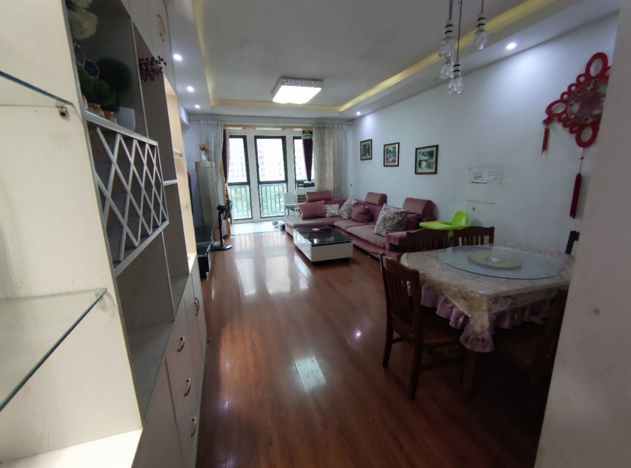 泰山公馆 2室2厅1卫 1600.0元/月 泰山公馆 2室2厅1卫 1600.0元/月室内图