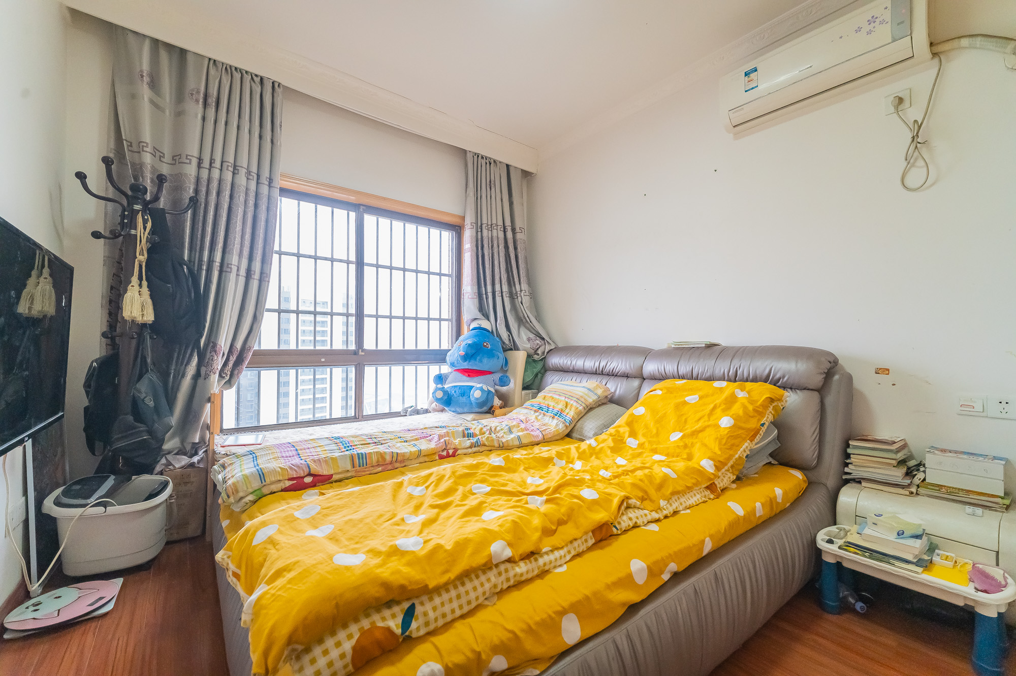 家和院 3室1厅1卫 61.8万 家和院 3室1厅1卫 61.8万卧室