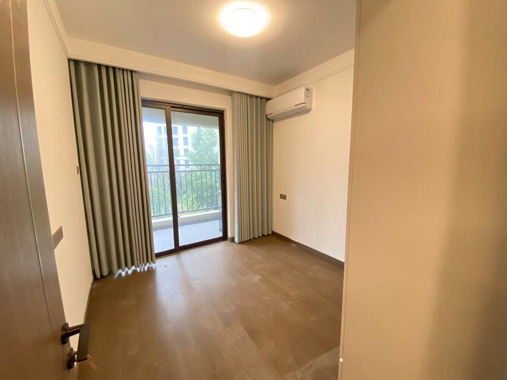 龙湖日盛奕境 3室2厅2卫 2500.0元/月 龙湖日盛奕境 3室2厅2卫 2500.0元/月室内图