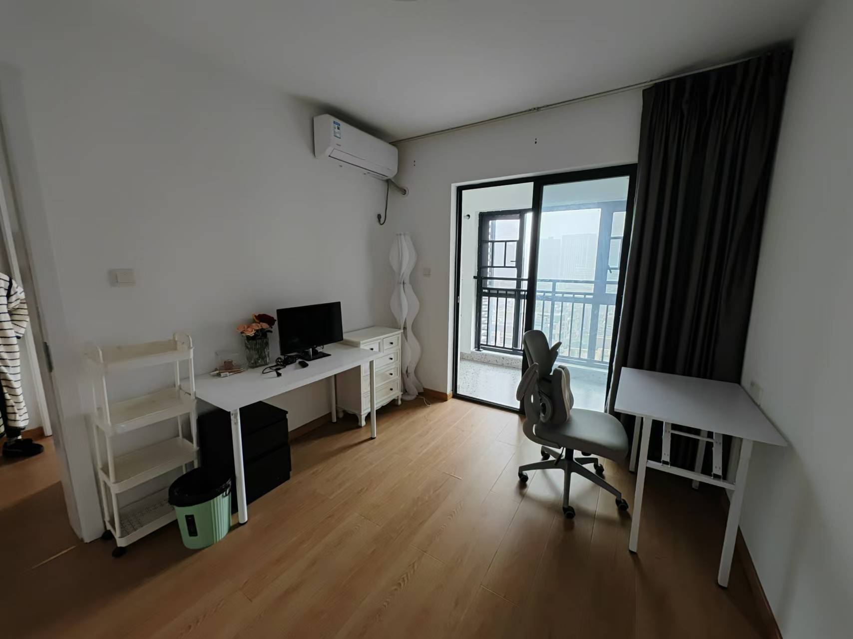 保利城（中航城国际社区、郡原美村）  4室2厅2卫   2800.00元/月室内图