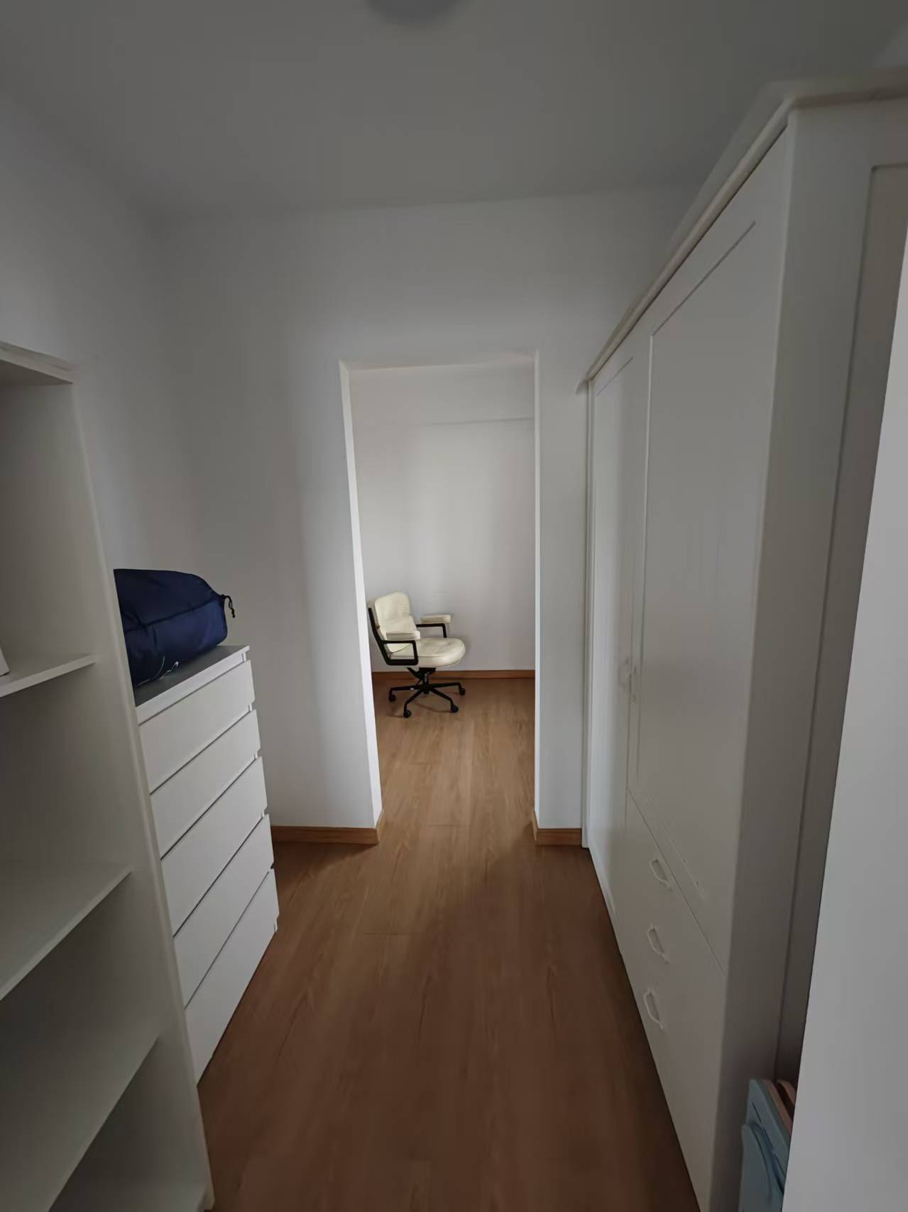 保利城（中航城国际社区、郡原美村）  4室2厅2卫   2800.00元/月小区图