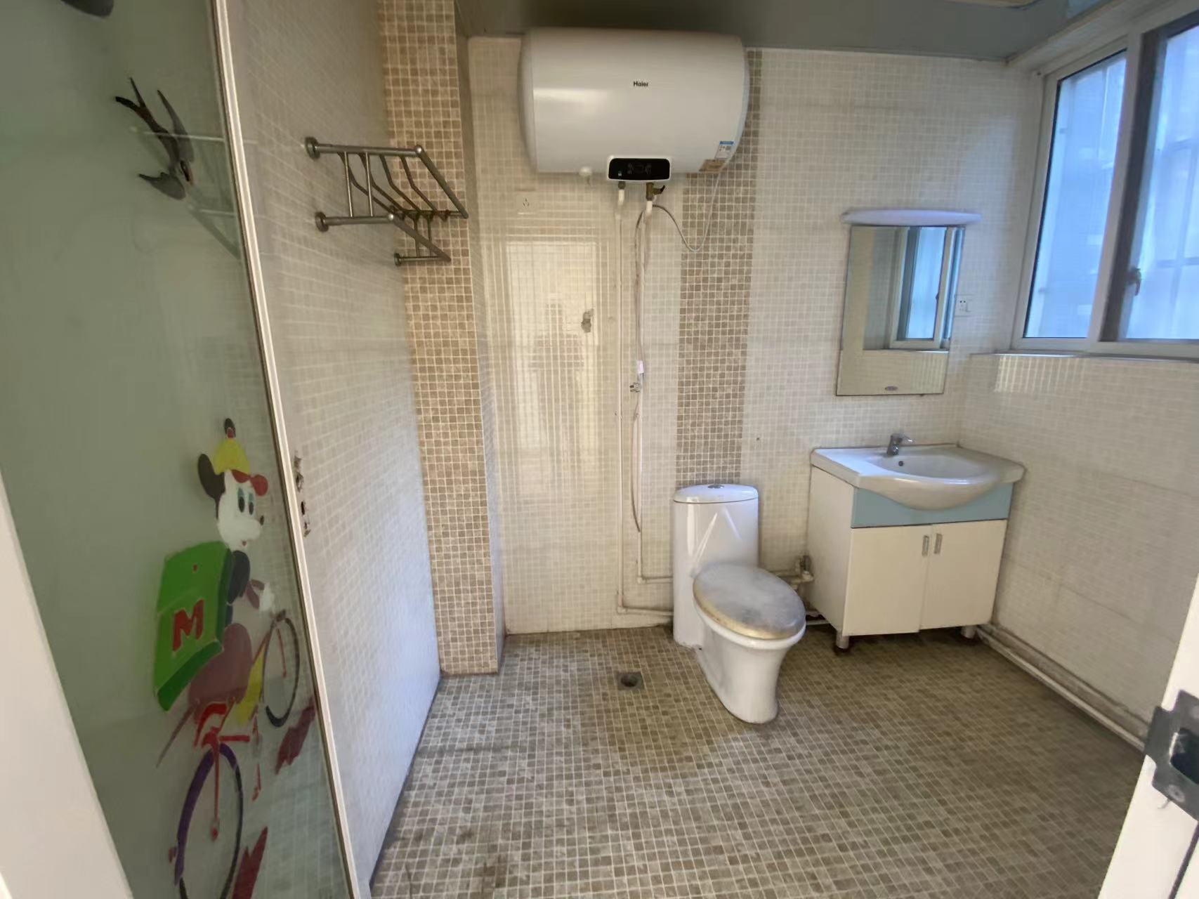 枫溪苑 4室2厅2卫 2000.0元/月 枫溪苑 4室2厅2卫 2000.0元/月室内图