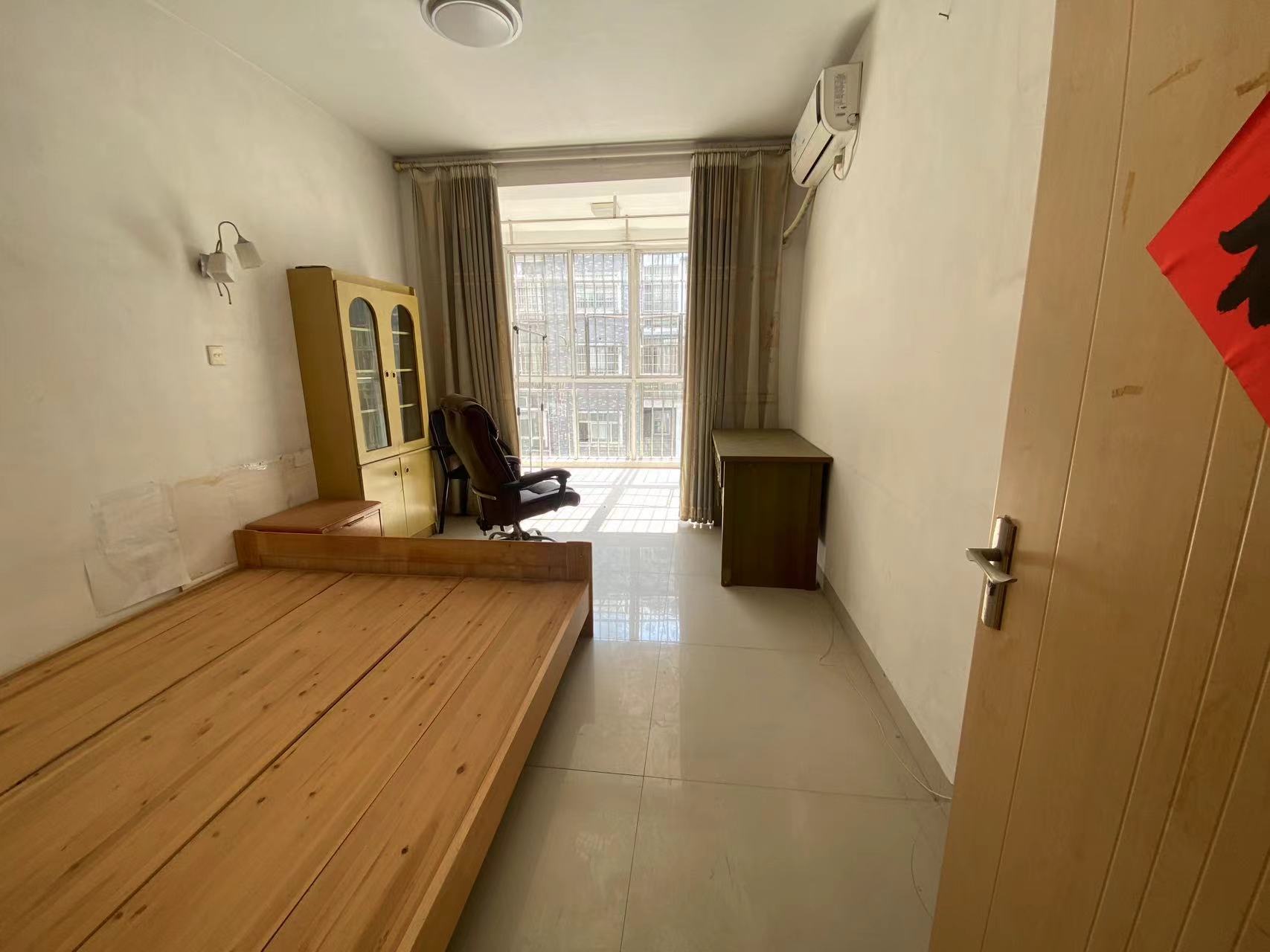 枫溪苑 4室2厅2卫 2000.0元/月 枫溪苑 4室2厅2卫 2000.0元/月室内图