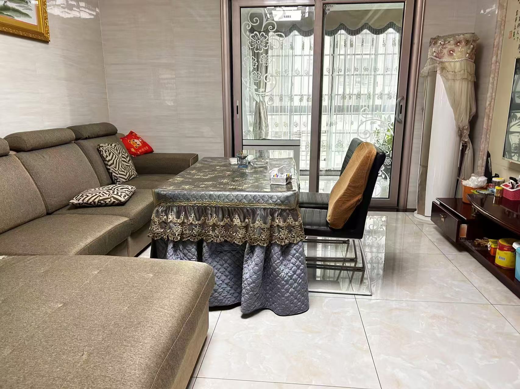 万豪城市花园 3室2厅2卫 2500.0元/月 万豪城市花园 3室2厅2卫 2500.0元/月室内图