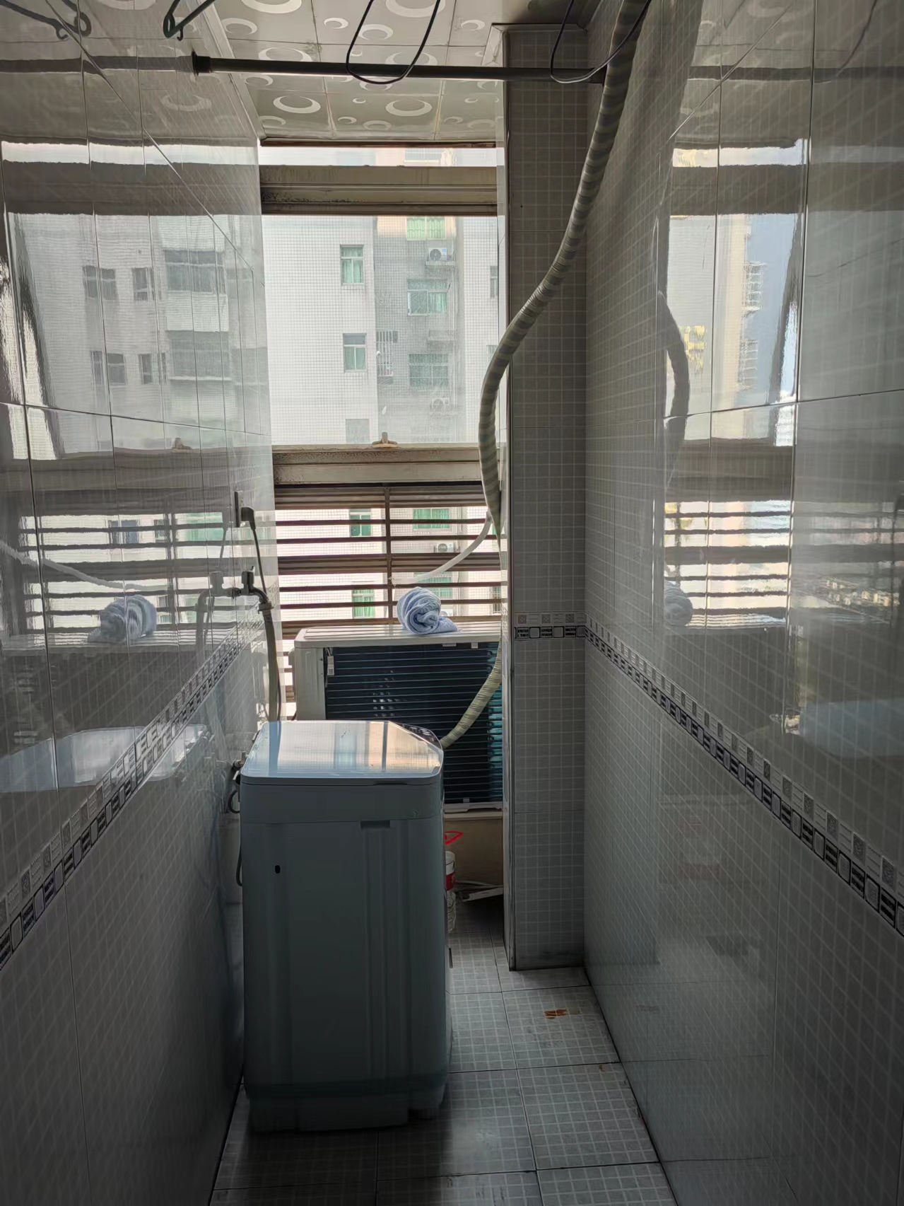 红星国际星城 1室1厅1卫 1400.0元/月 红星国际星城 1室1厅1卫 1400.0元/月室内图