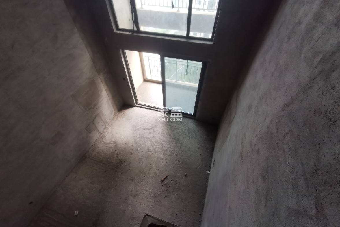 大汉月亮河畔 4室2厅2卫 1200.0元/月 大汉月亮河畔 4室2厅2卫 1200.0元/月室内图