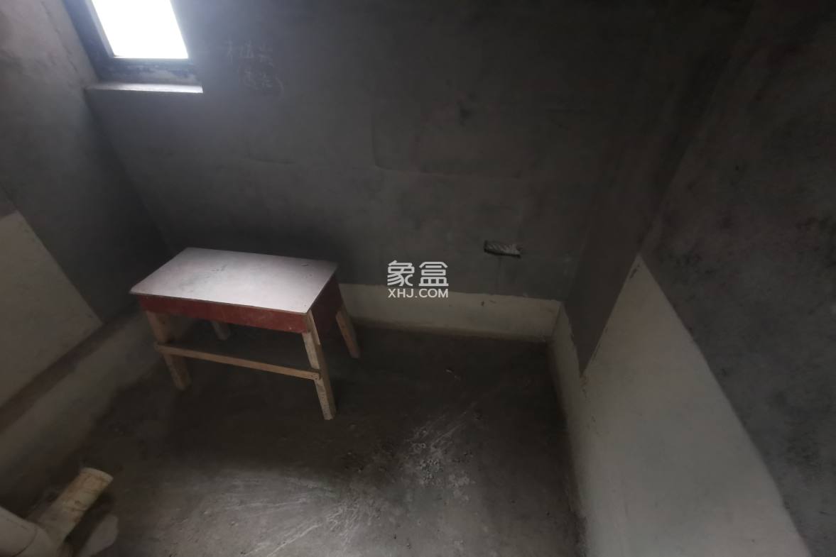 大汉月亮河畔 4室2厅2卫 1200.0元/月 大汉月亮河畔 4室2厅2卫 1200.0元/月室内图