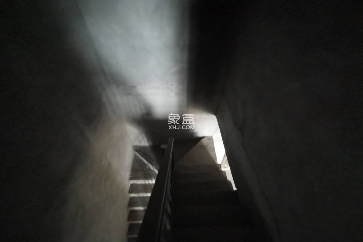 大汉月亮河畔 4室2厅2卫 1200.0元/月 大汉月亮河畔 4室2厅2卫 1200.0元/月室内图