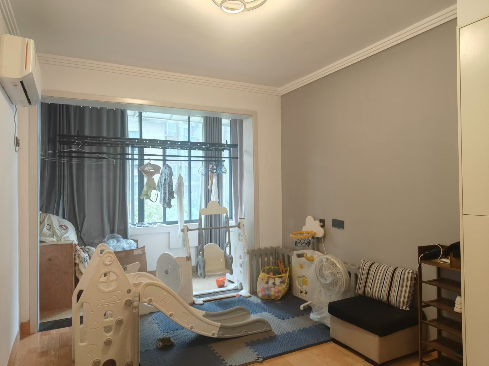 海关钢晓村 2室1厅1卫 21.8万 海关钢晓村 2室1厅1卫 21.8万室内图