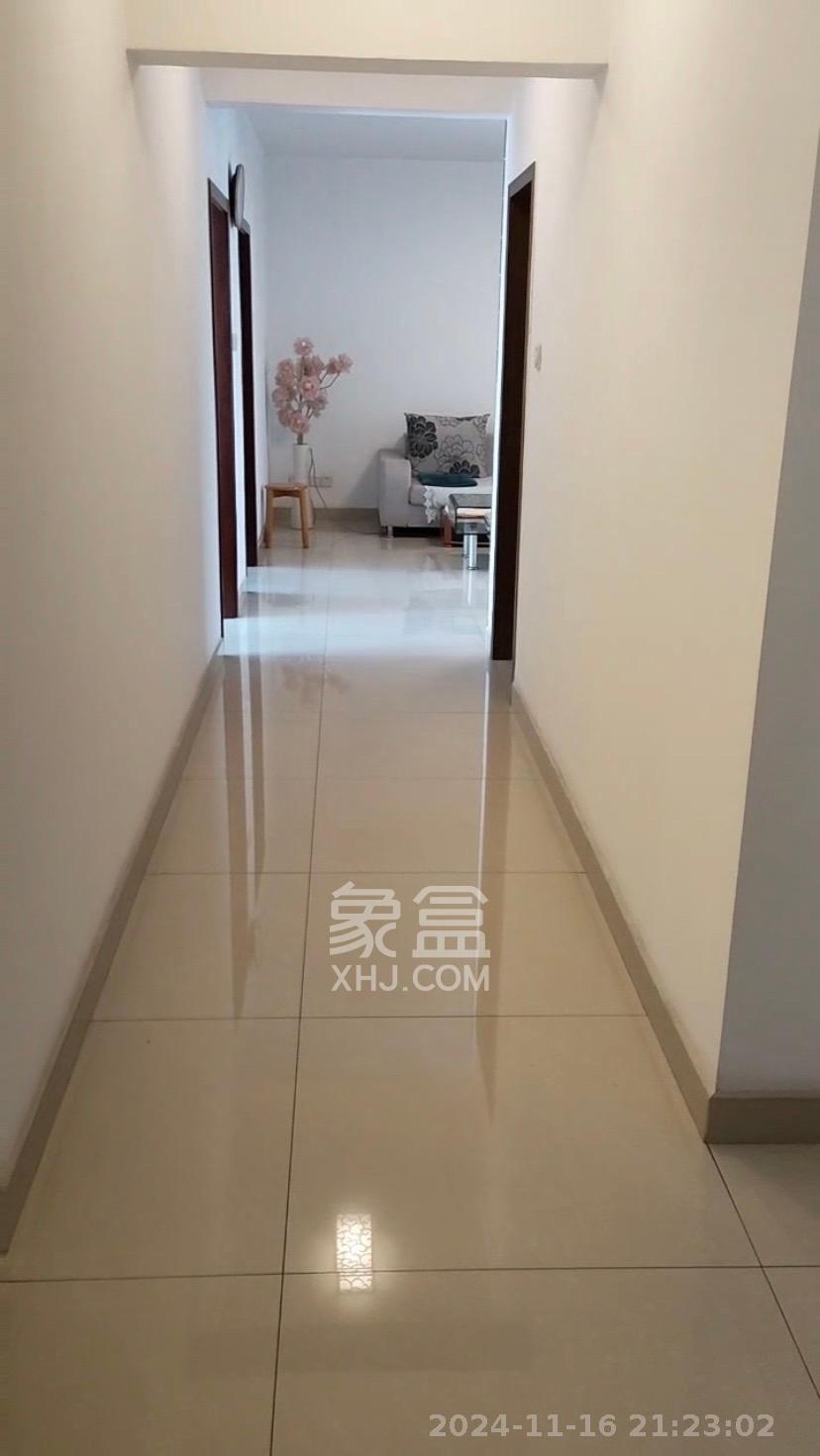 振业城二期 4室2厅2卫 3500.0元/月 振业城二期 4室2厅2卫 3500.0元/月室内图