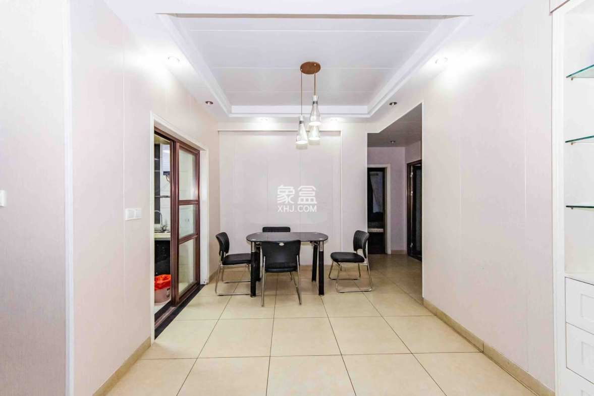 幸福考拉 3室2厅1卫 2200.0元/月 幸福考拉 3室2厅1卫 2200.0元/月室内图