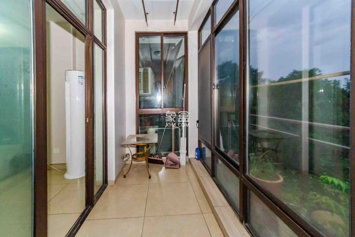 幸福考拉 3室2厅1卫 2200.0元/月 幸福考拉 3室2厅1卫 2200.0元/月室内图