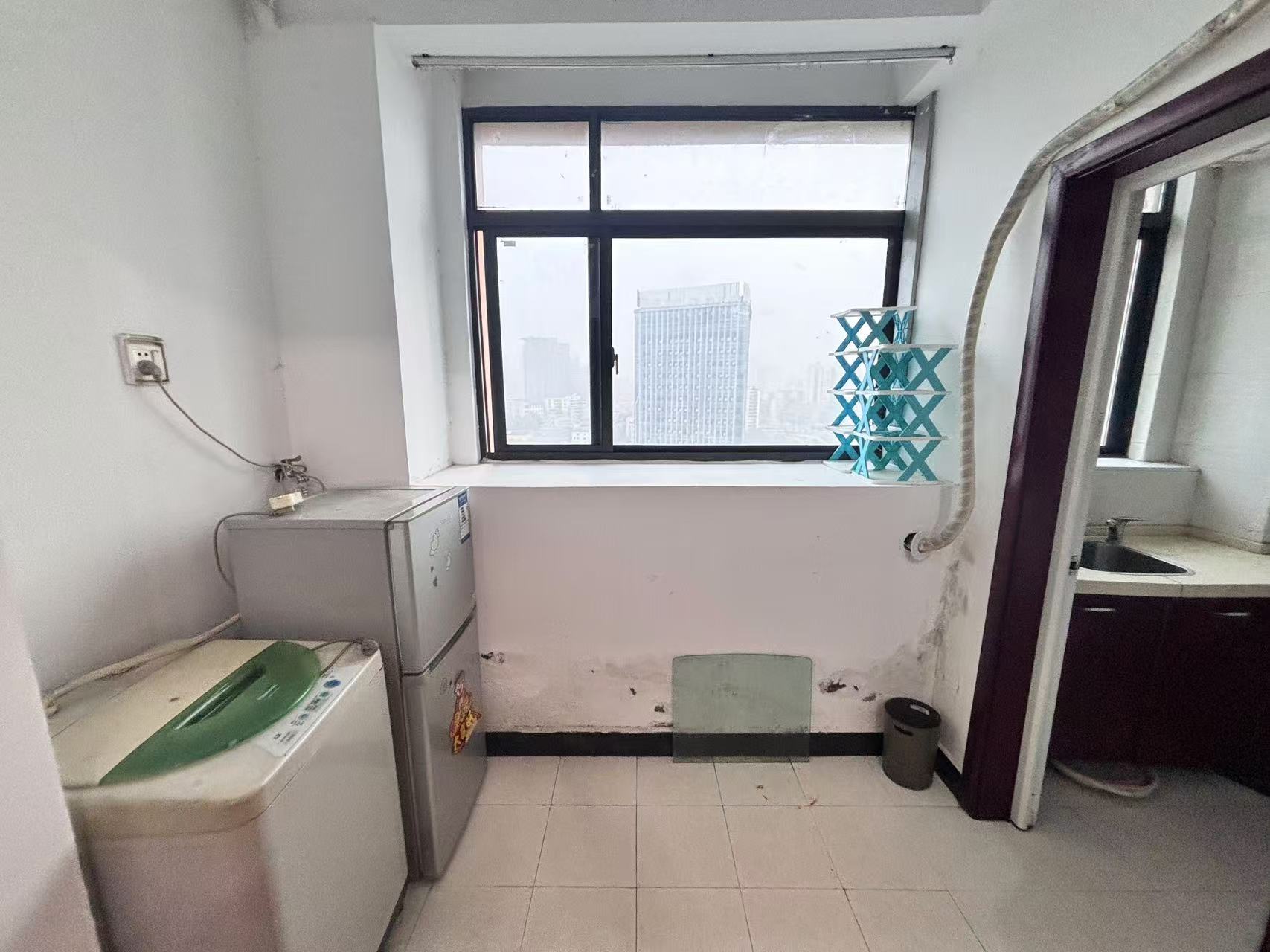 汉华国际 1室1厅1卫 1000.0元/月 汉华国际 1室1厅1卫 1000.0元/月室内图