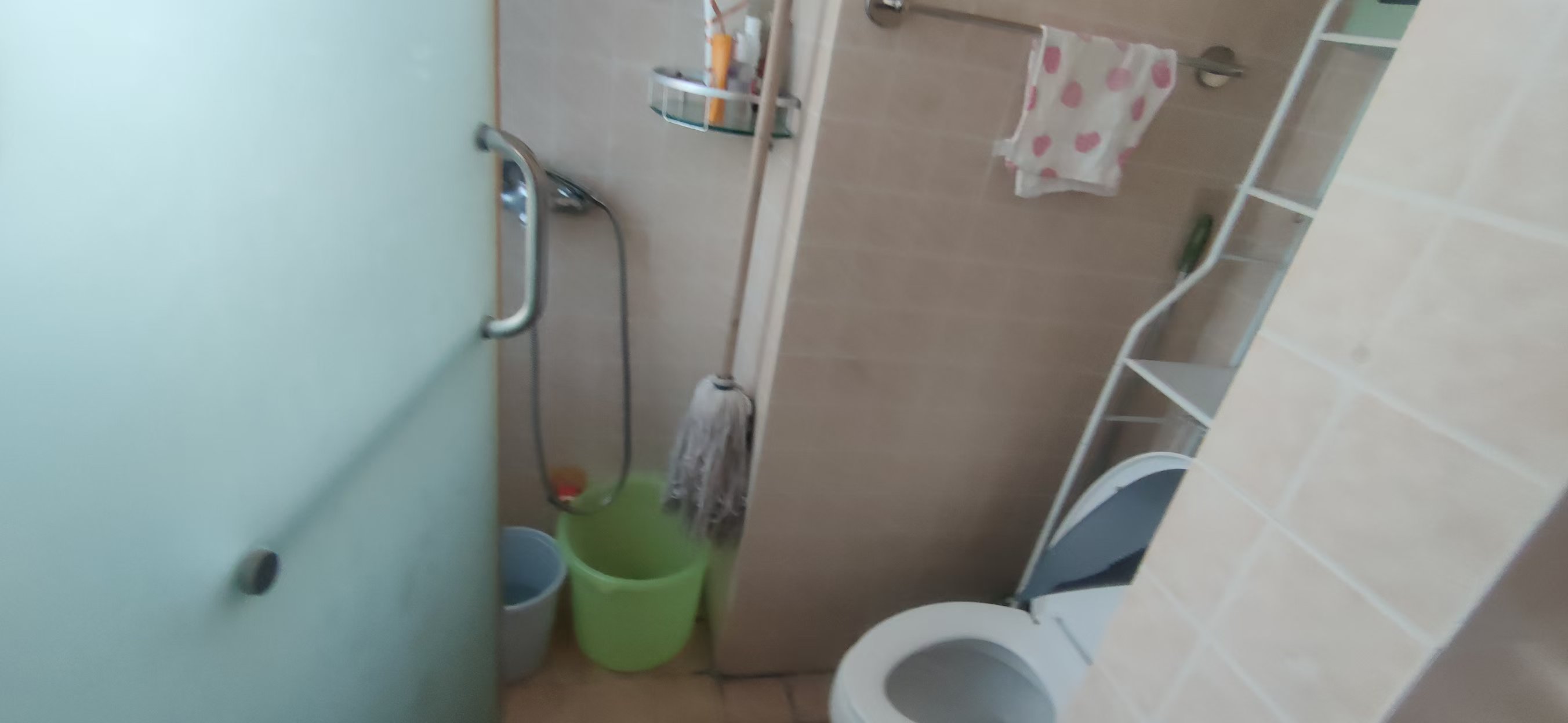 中央商业广场 1室1厅1卫 1300.0元/月 中央商业广场 1室1厅1卫 1300.0元/月室内图