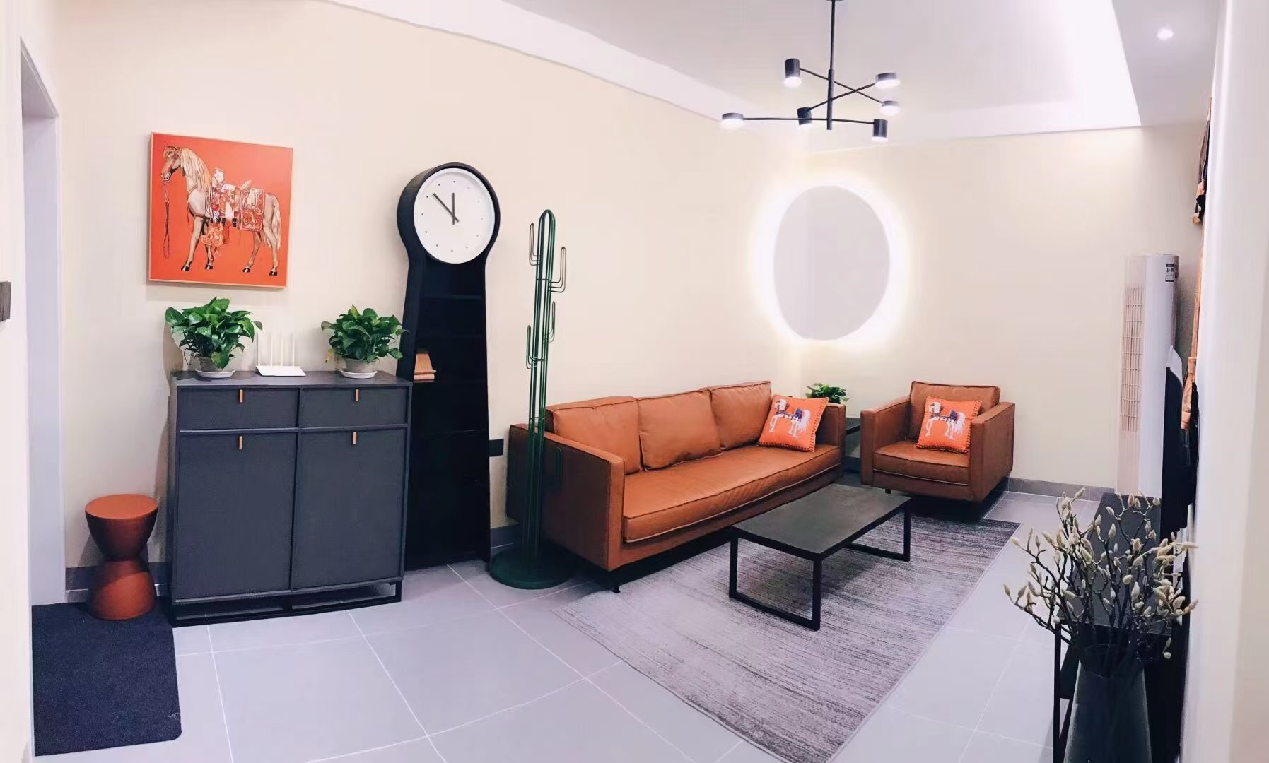 东城商业广场(东成)  1室1厅1卫    1700.0元/月 东城商业广场(东成)  1室1厅1卫    1700.0元/月室内图