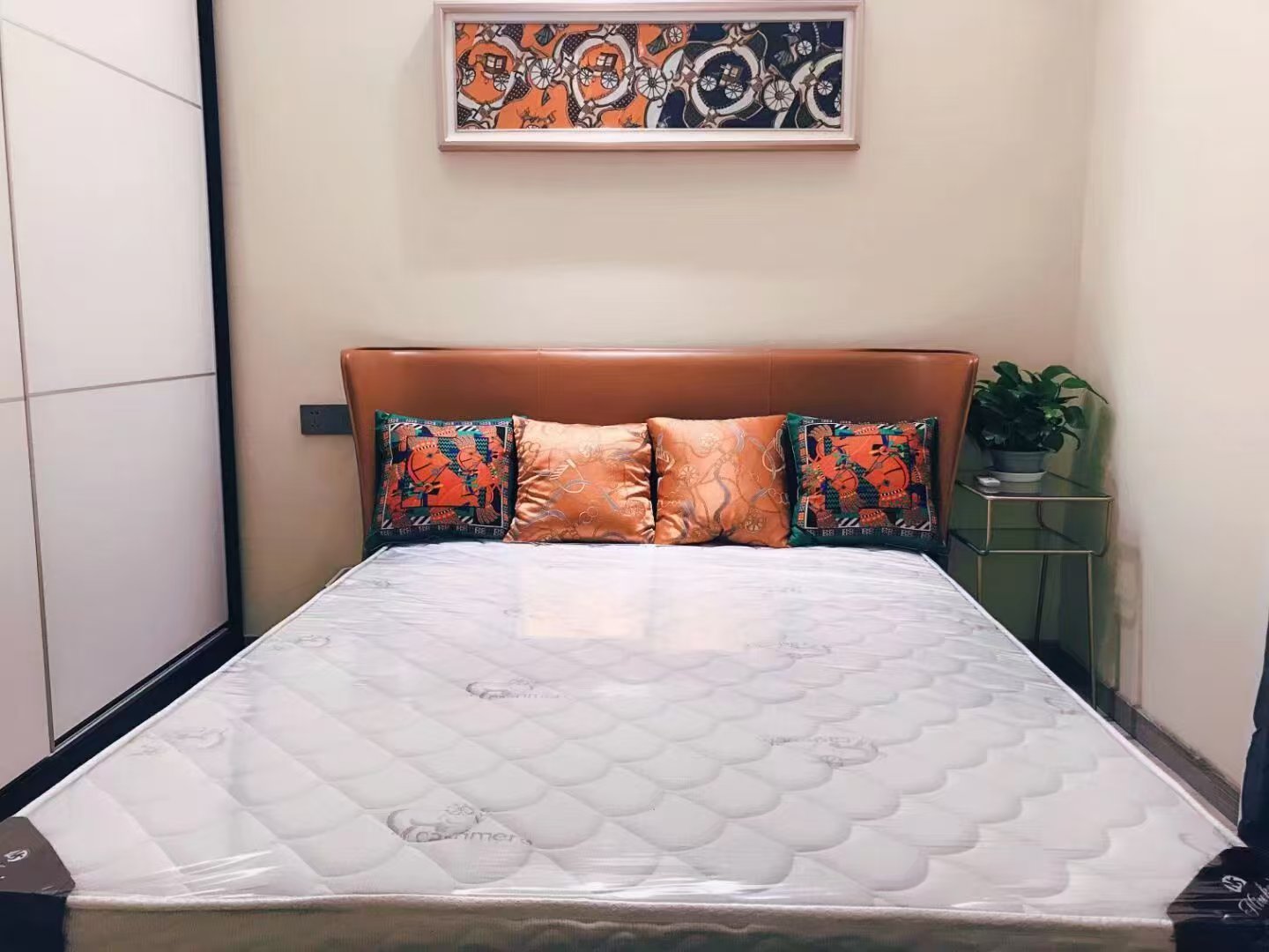 东城商业广场(东成)  1室1厅1卫    1700.0元/月 东城商业广场(东成)  1室1厅1卫    1700.0元/月室内图