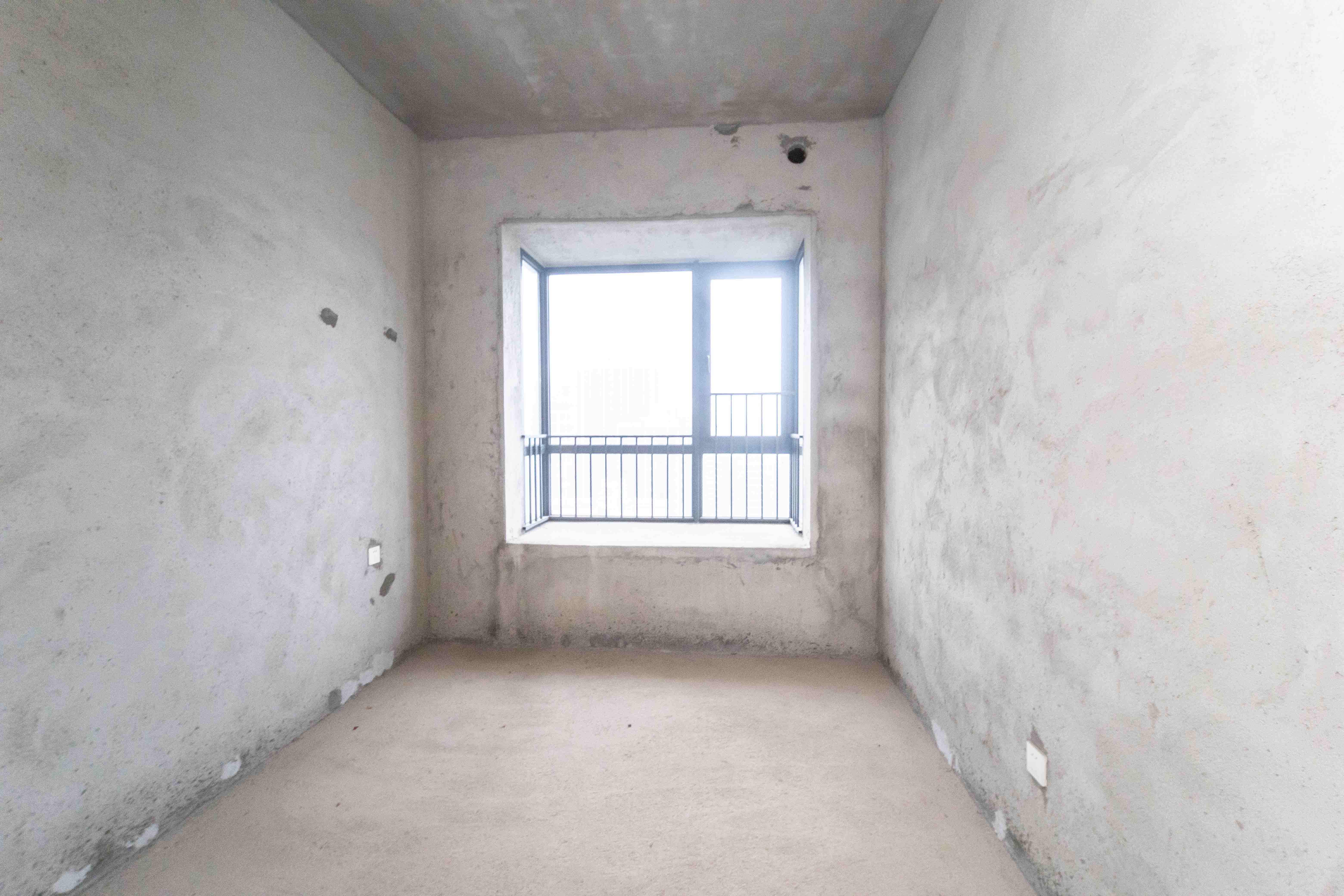 宝能公馆(美联天骄城五期) 4室2厅2卫 180.0万 宝能公馆(美联天骄城五期) 4室2厅2卫 180.0万卧室