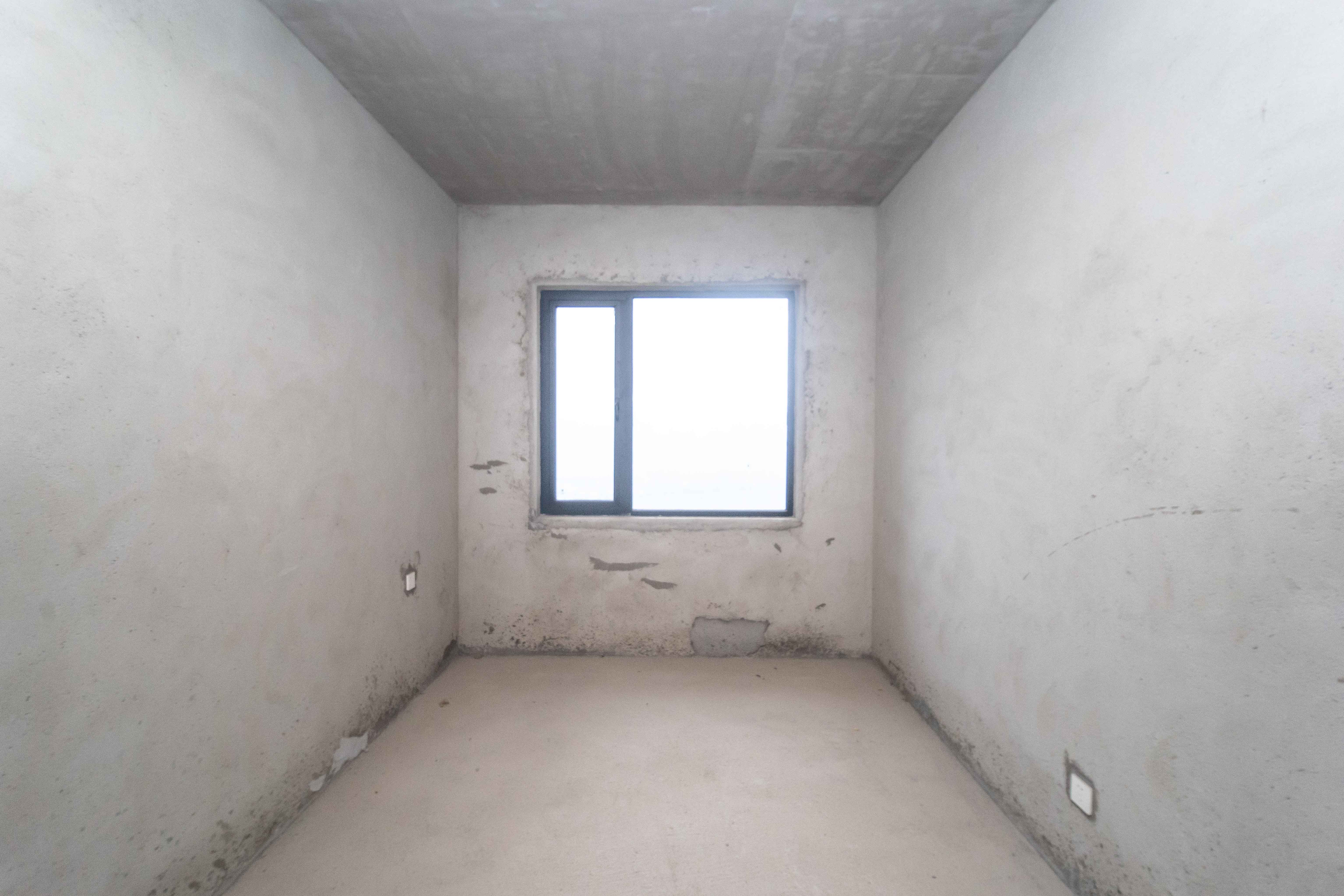 宝能公馆(美联天骄城五期) 4室2厅2卫 180.0万 宝能公馆(美联天骄城五期) 4室2厅2卫 180.0万卧室