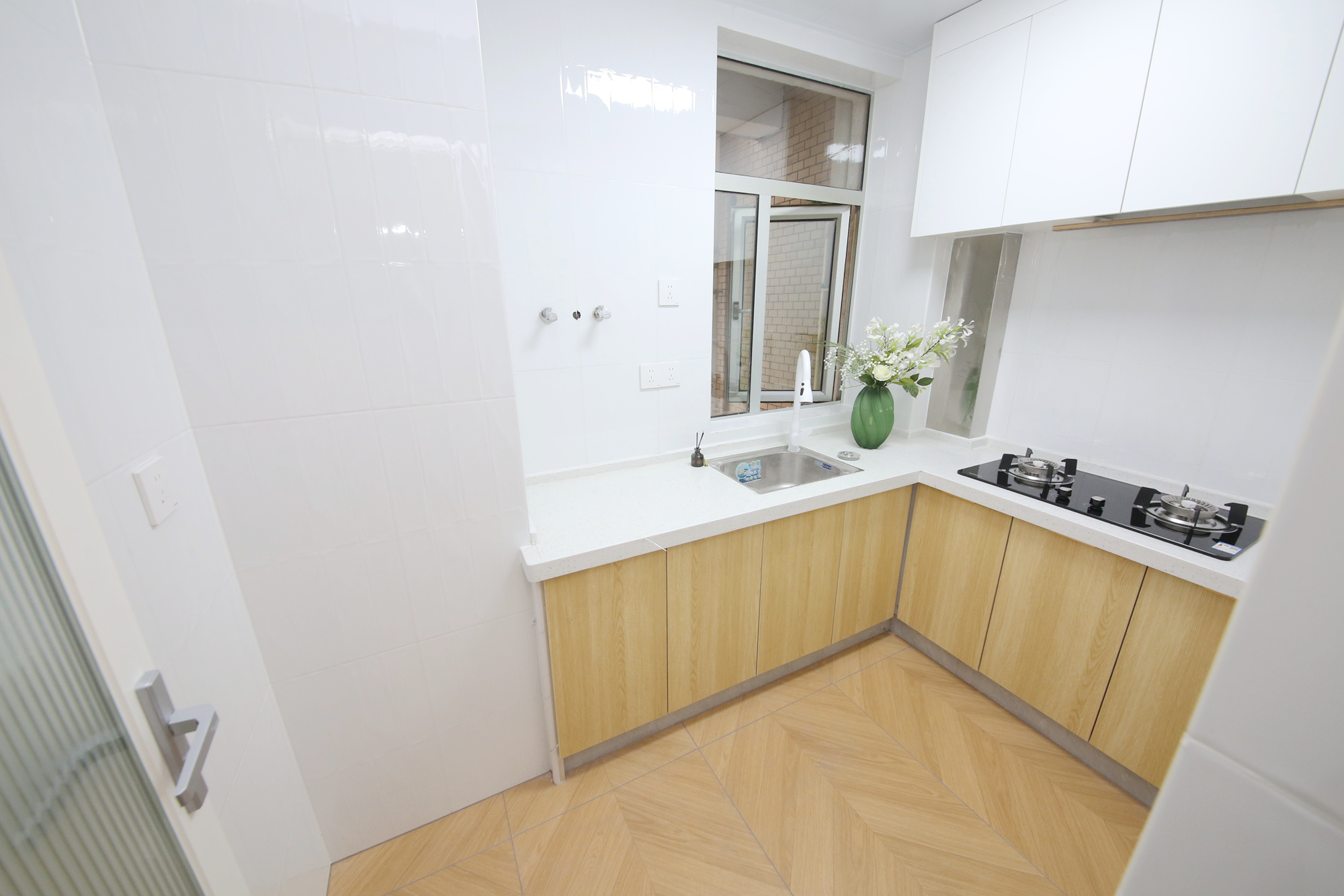 凯通国际城（凯通朝庭）  2室2厅1卫    79.8万厨房