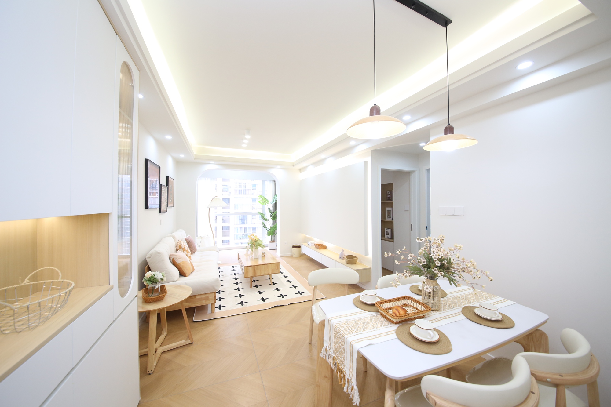 凯通国际城（凯通朝庭）  2室2厅1卫    79.8万客厅