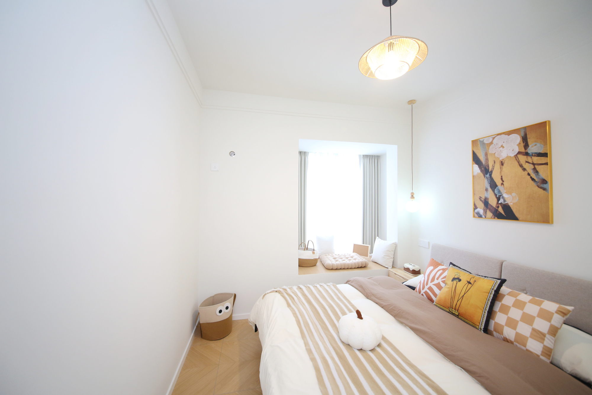 凯通国际城（凯通朝庭）  2室2厅1卫    79.8万卧室