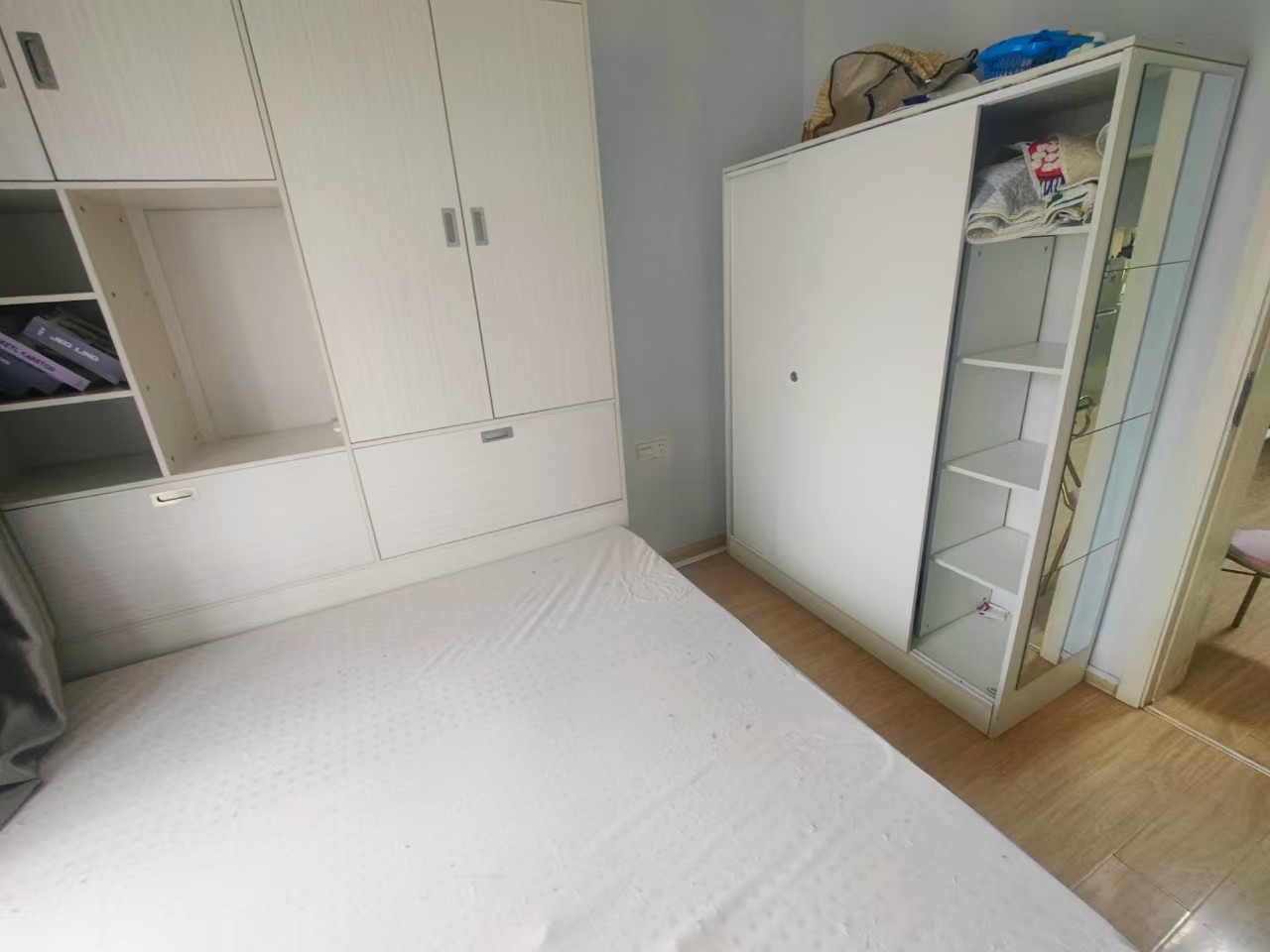 万芙锦城  1室1厅1卫   1600.00元/月室内图
