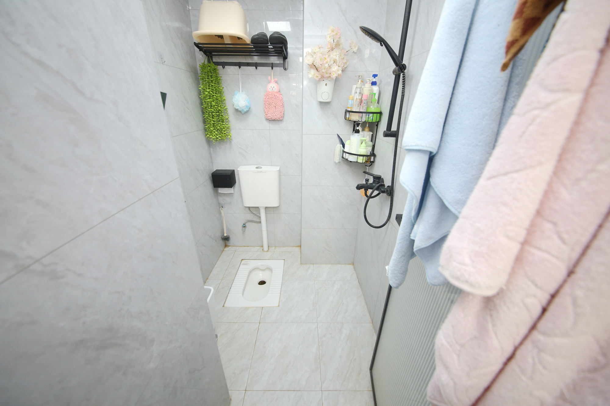 铂宫  3室2厅2卫   158.00万卫生间