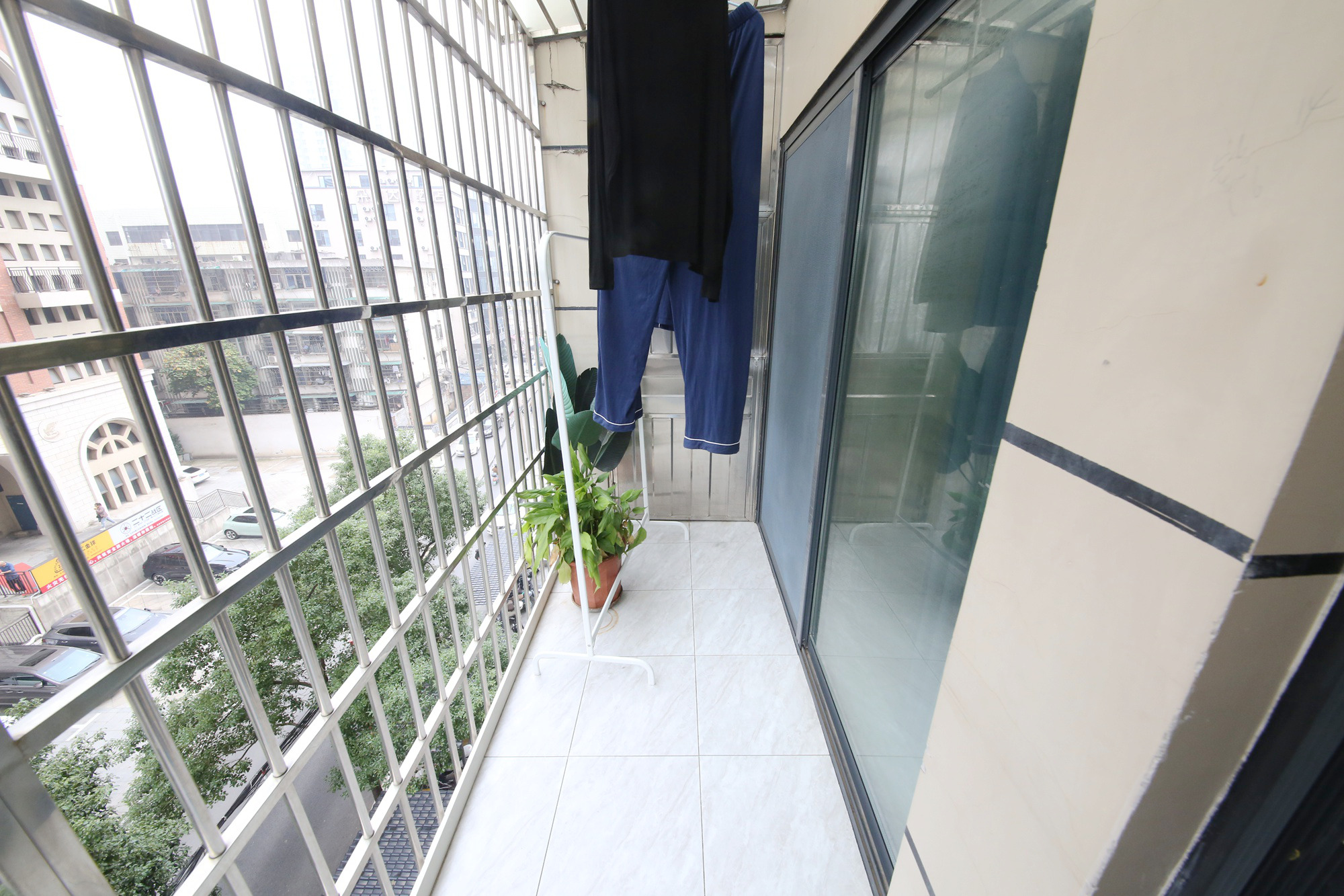 铂宫  3室2厅2卫   158.00万阳台